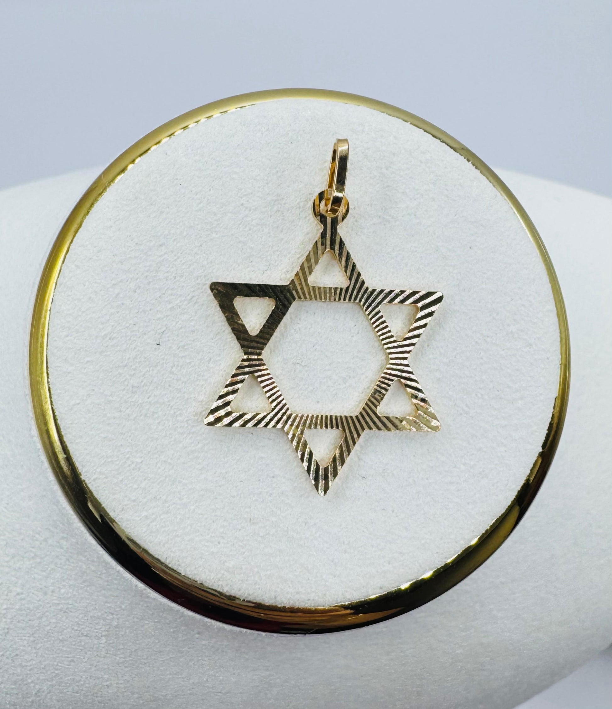 Star of David Charm 18k