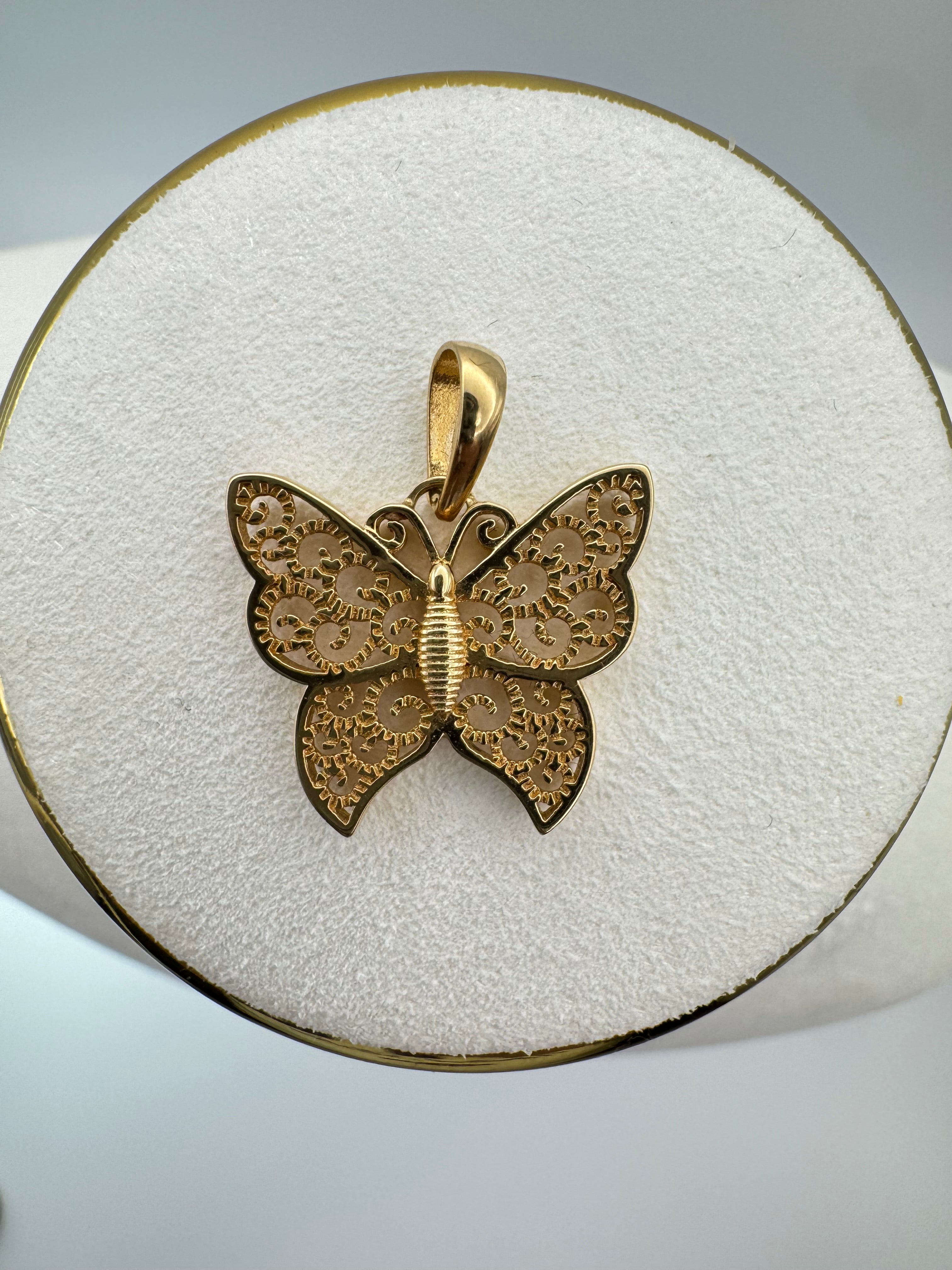 Butterfly-Shaped Charm 18k