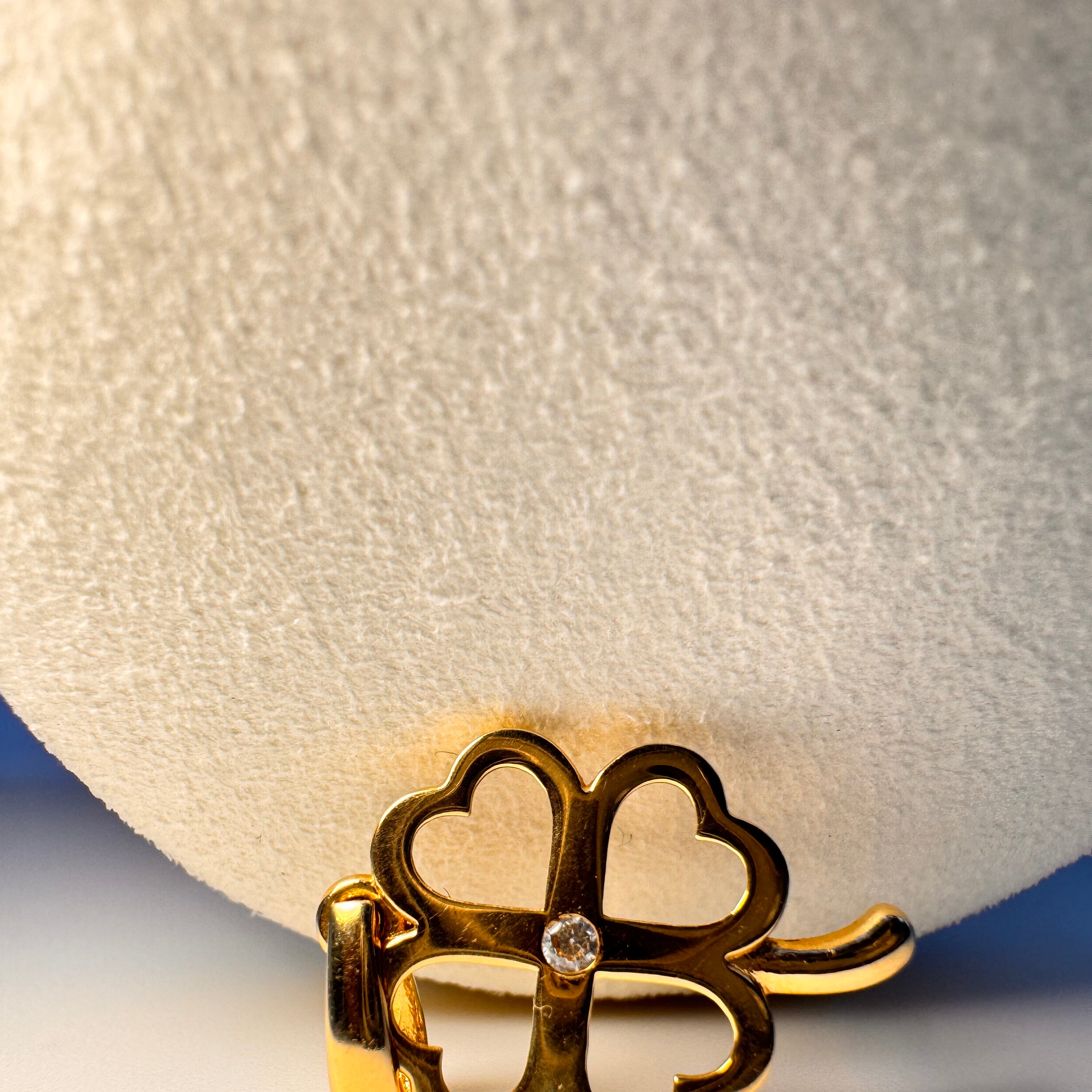 Four Leaf Clover Charm 18k