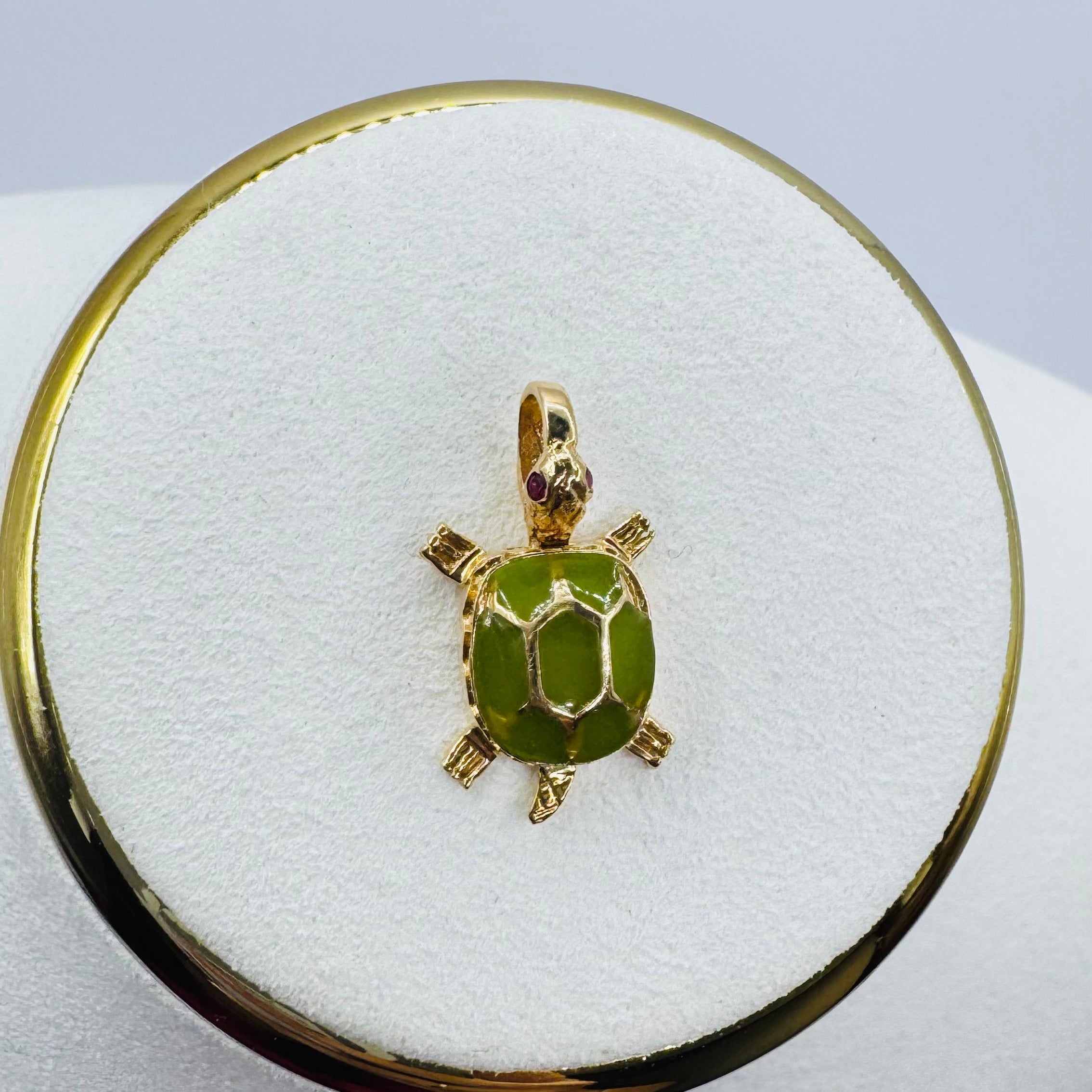Movable Turtle Charm 18k