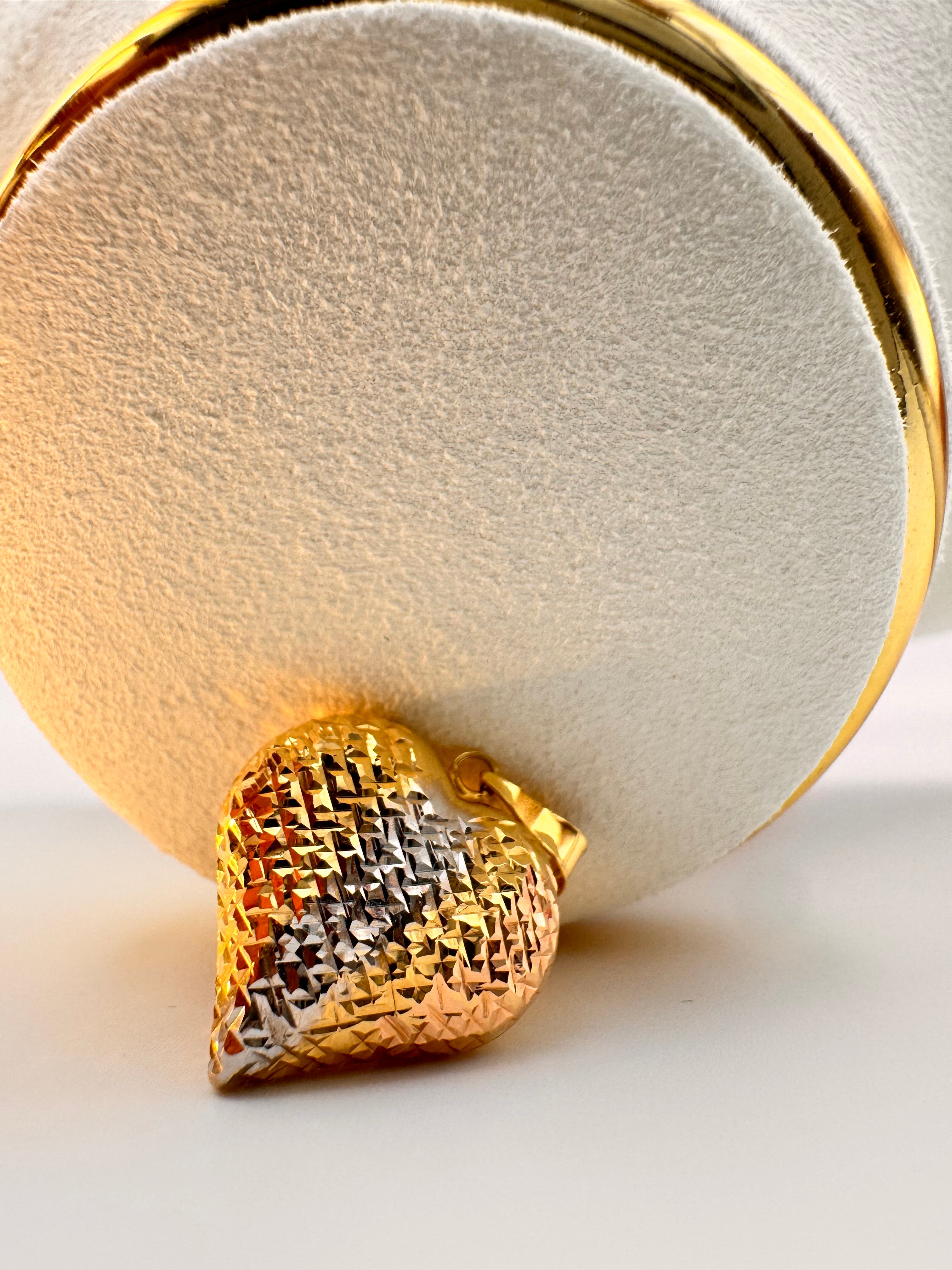 Heart Three colors Charm 18k