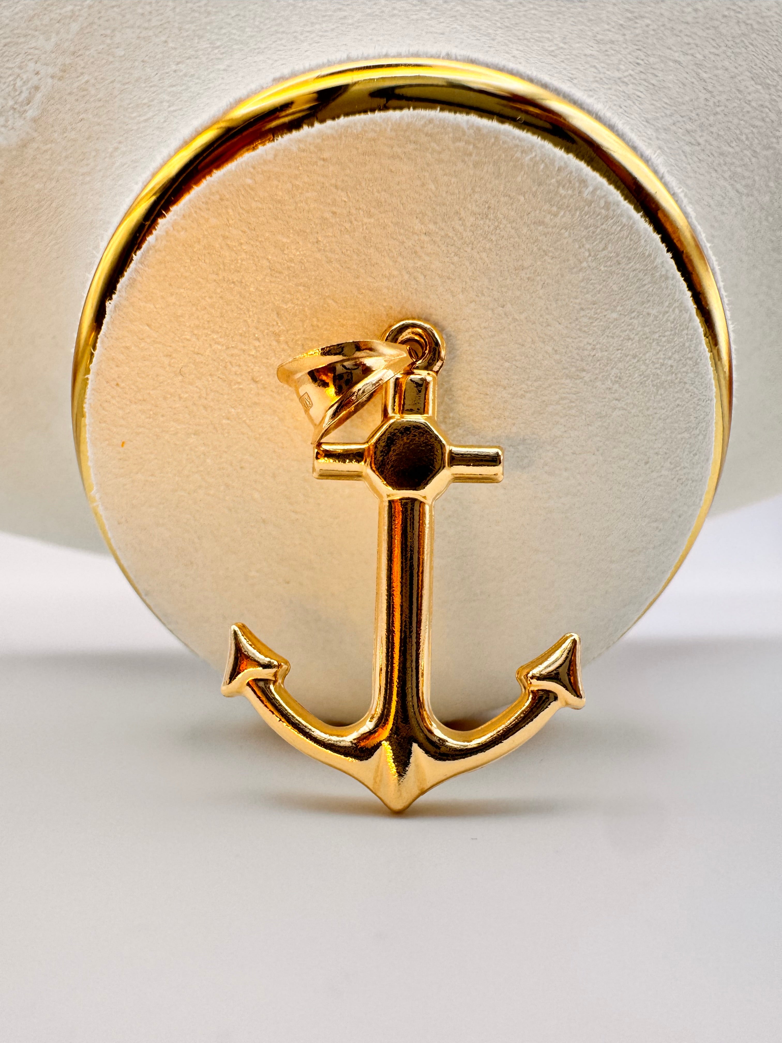 Anchor Charm 18k