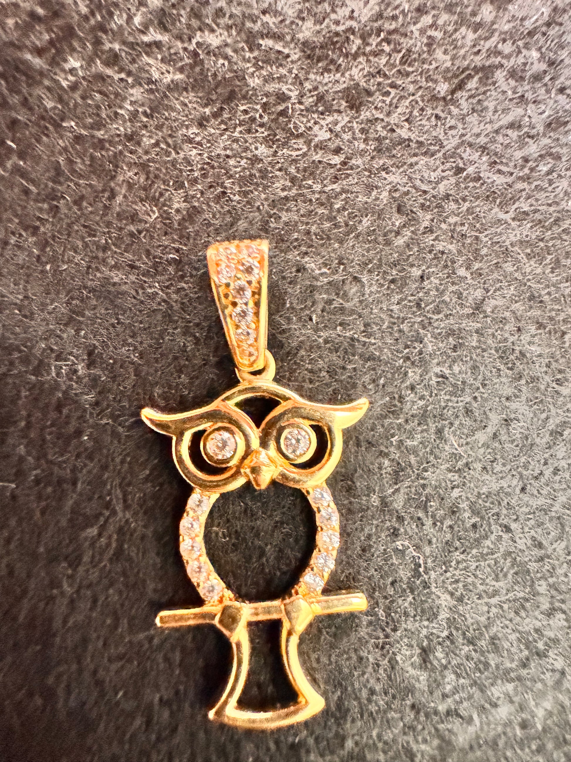 Owl-Shaped Charm 18k