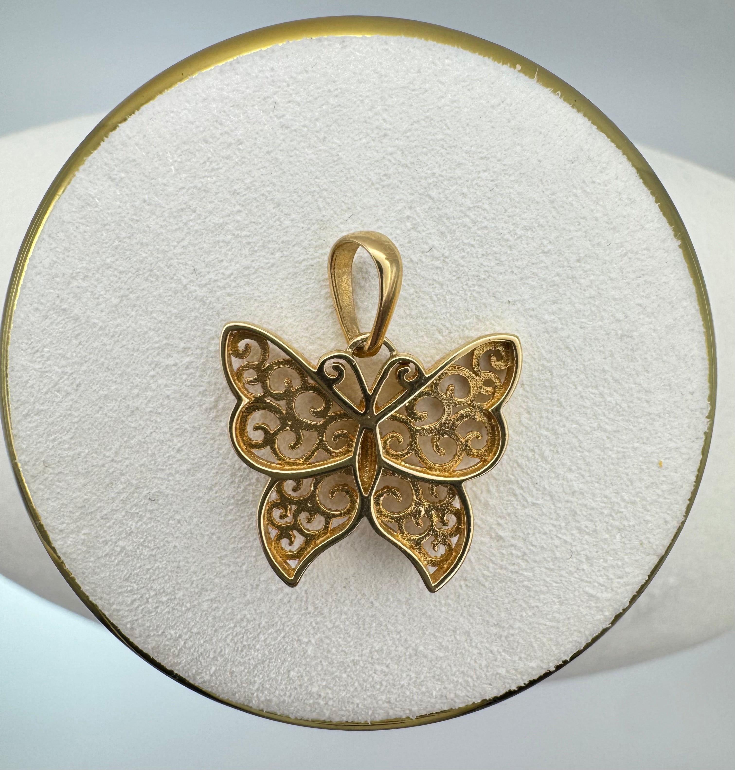 Butterfly-Shaped Charm 18k