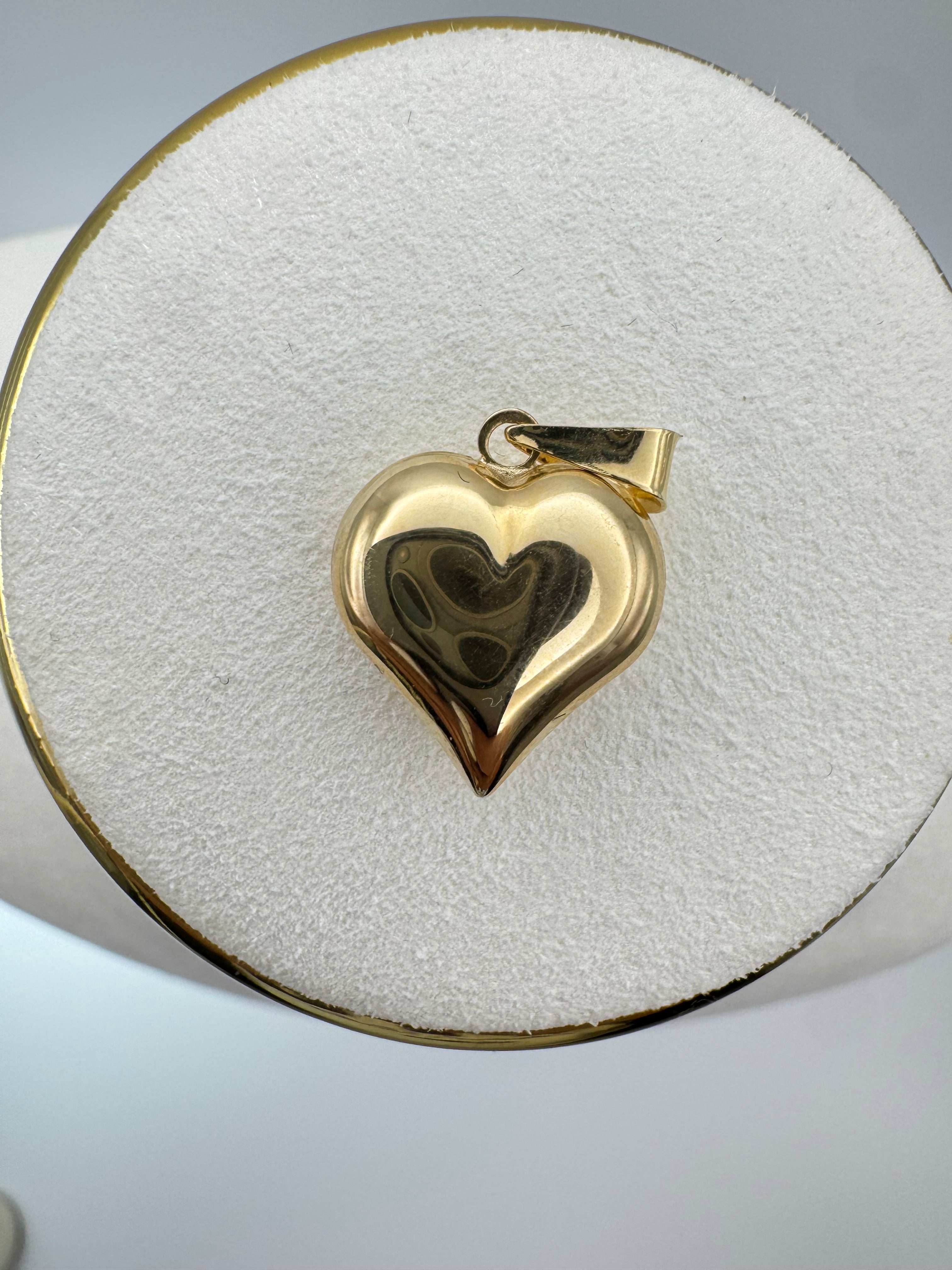 Smooth Gold Heart Charm 18k