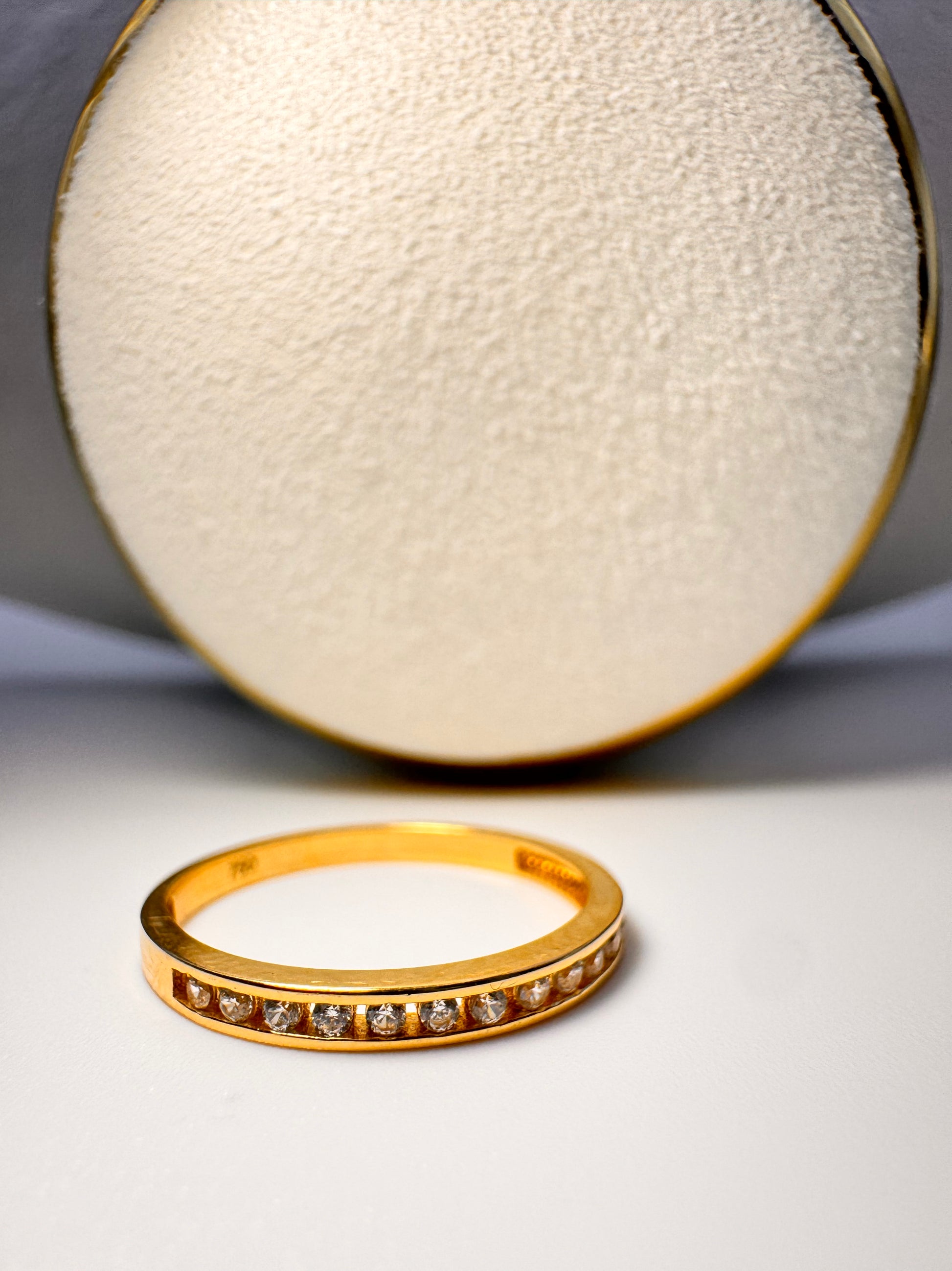 Churumbela ring with hidden stone 18k