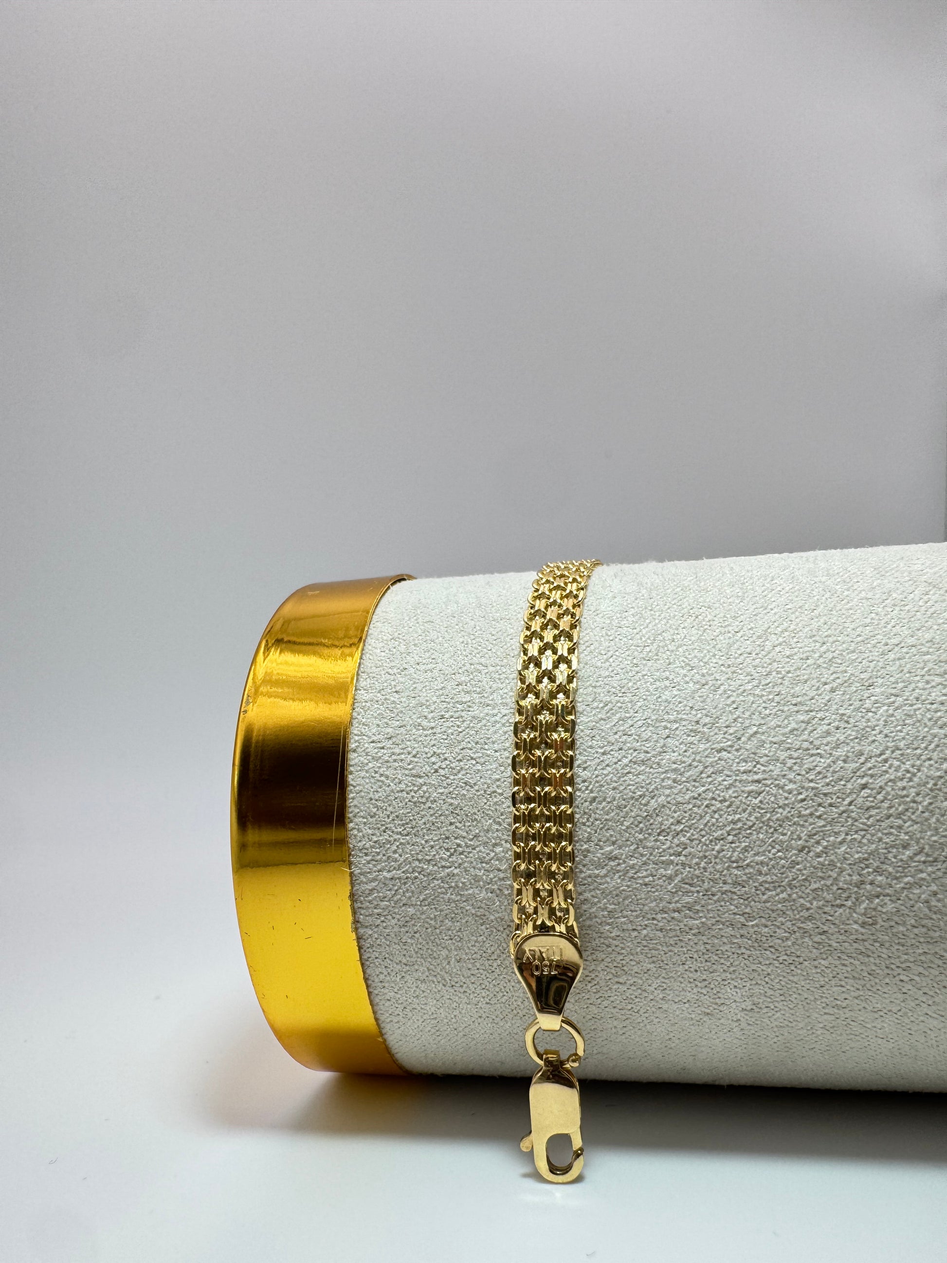 Chinese Bracelet 18k