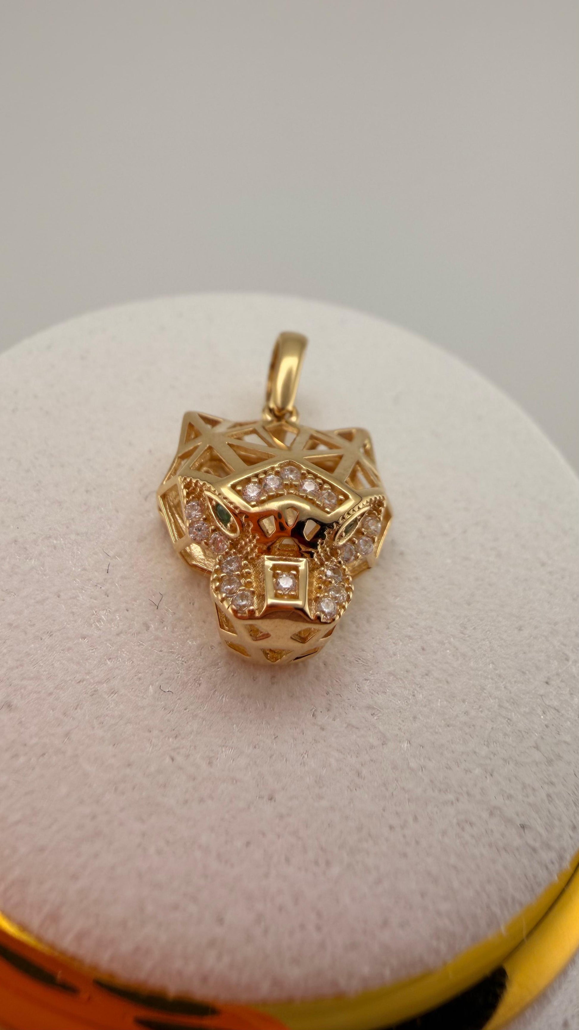Double- C Pendant 18k