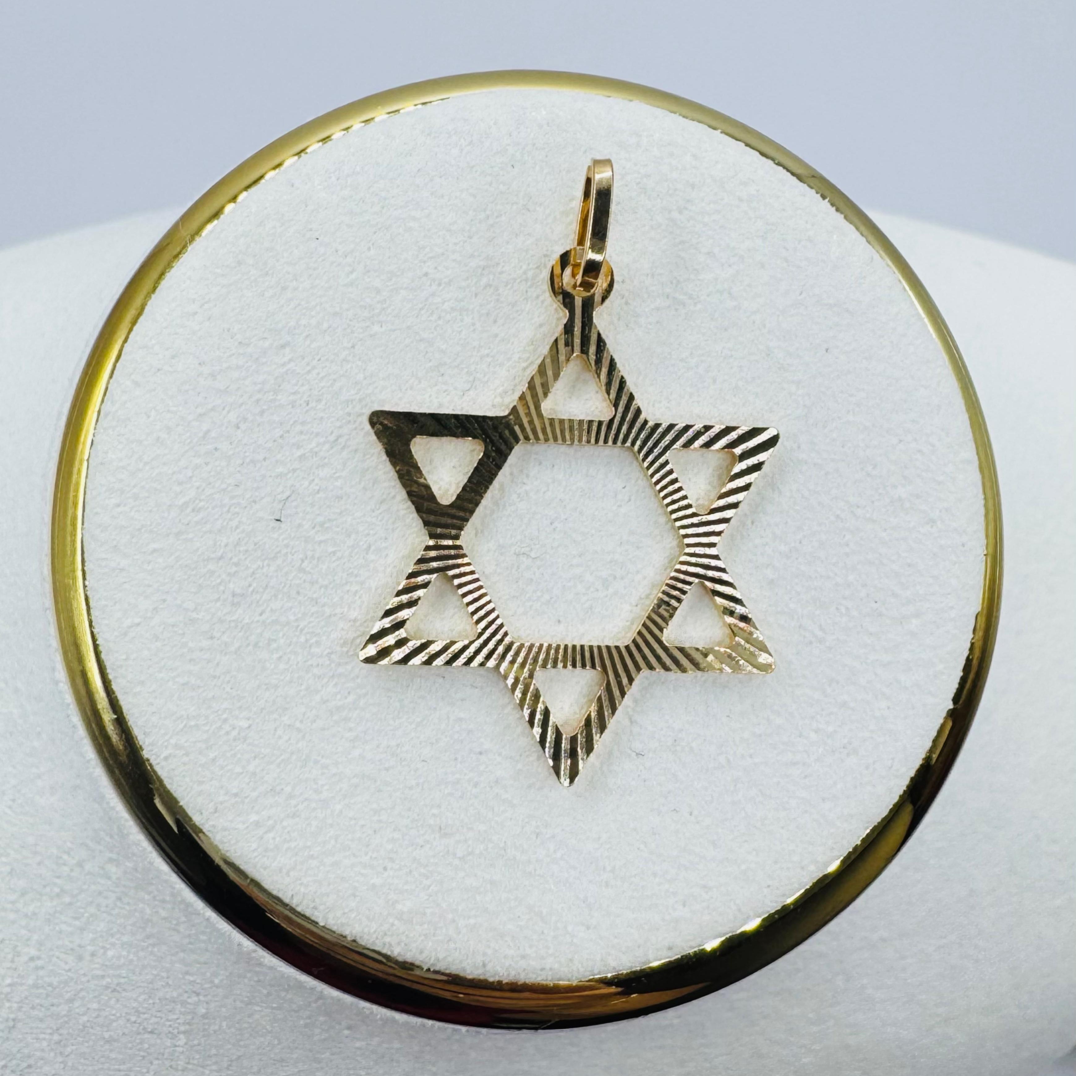 Star of David Charm 18k