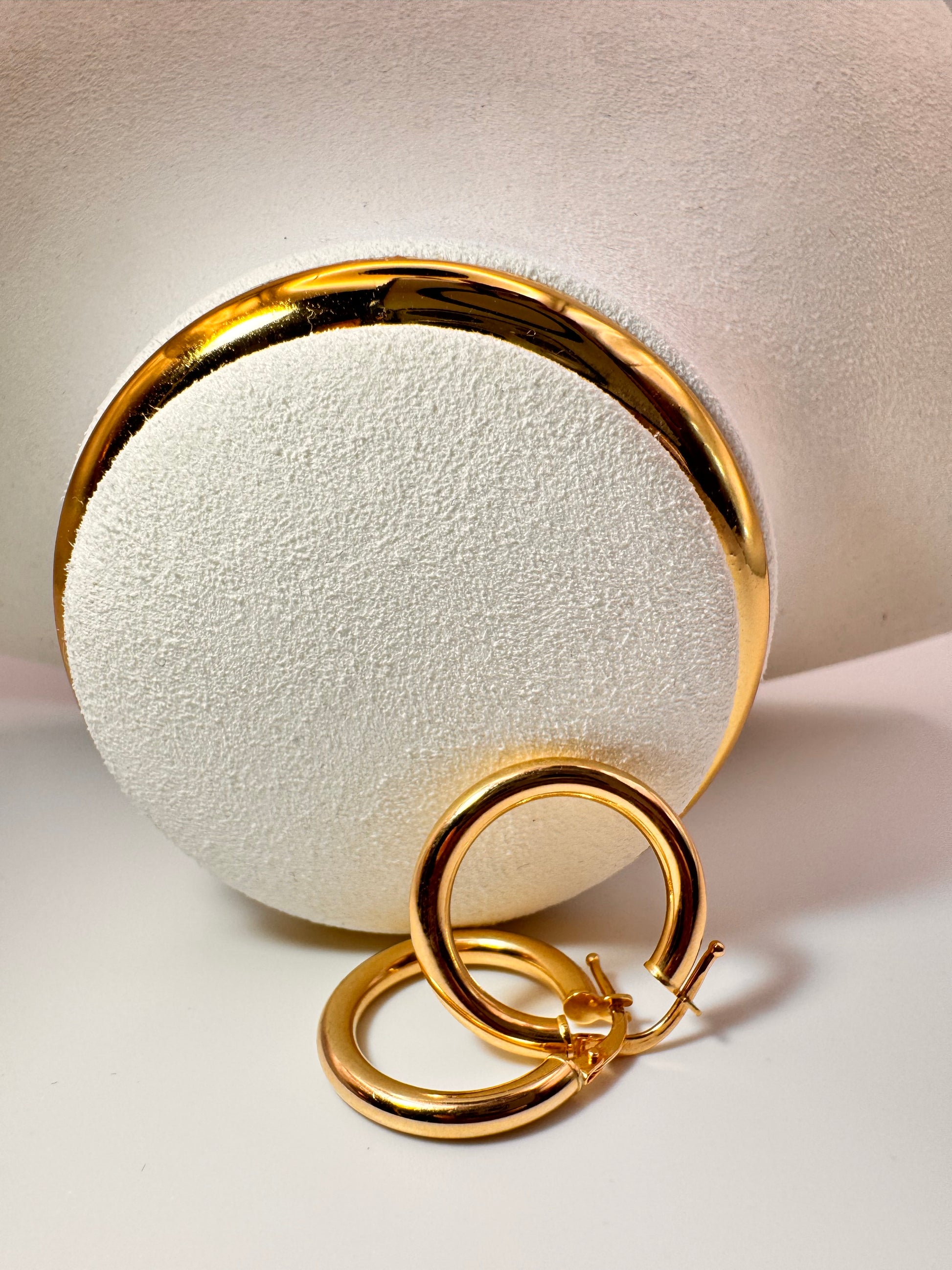 Classic Plain Hoops 18k