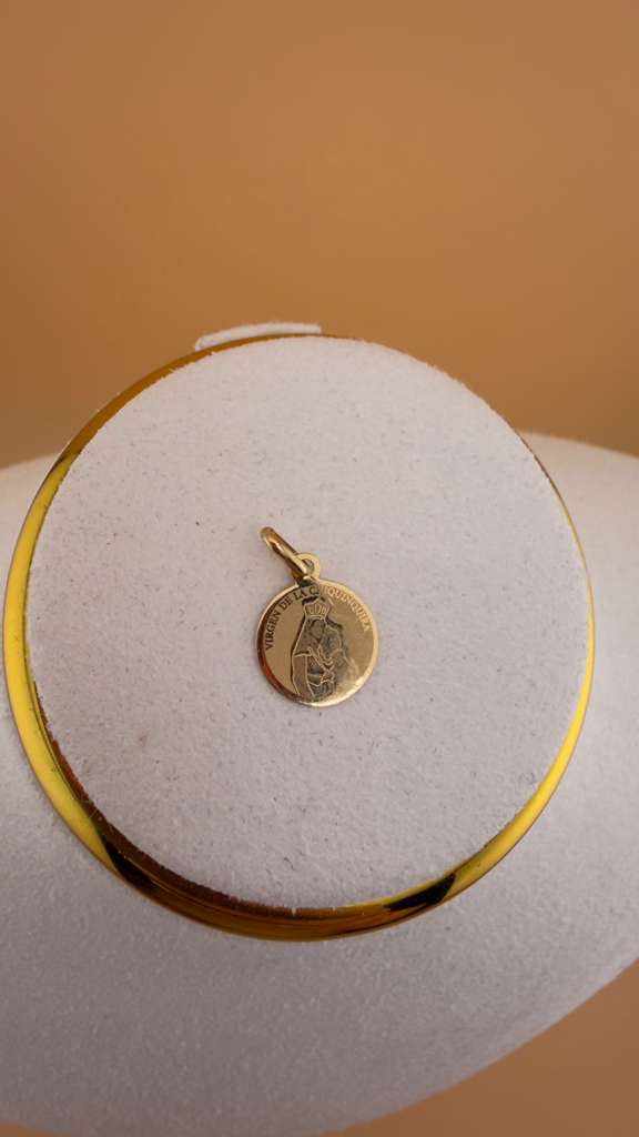 Chinita Pendant 18k.