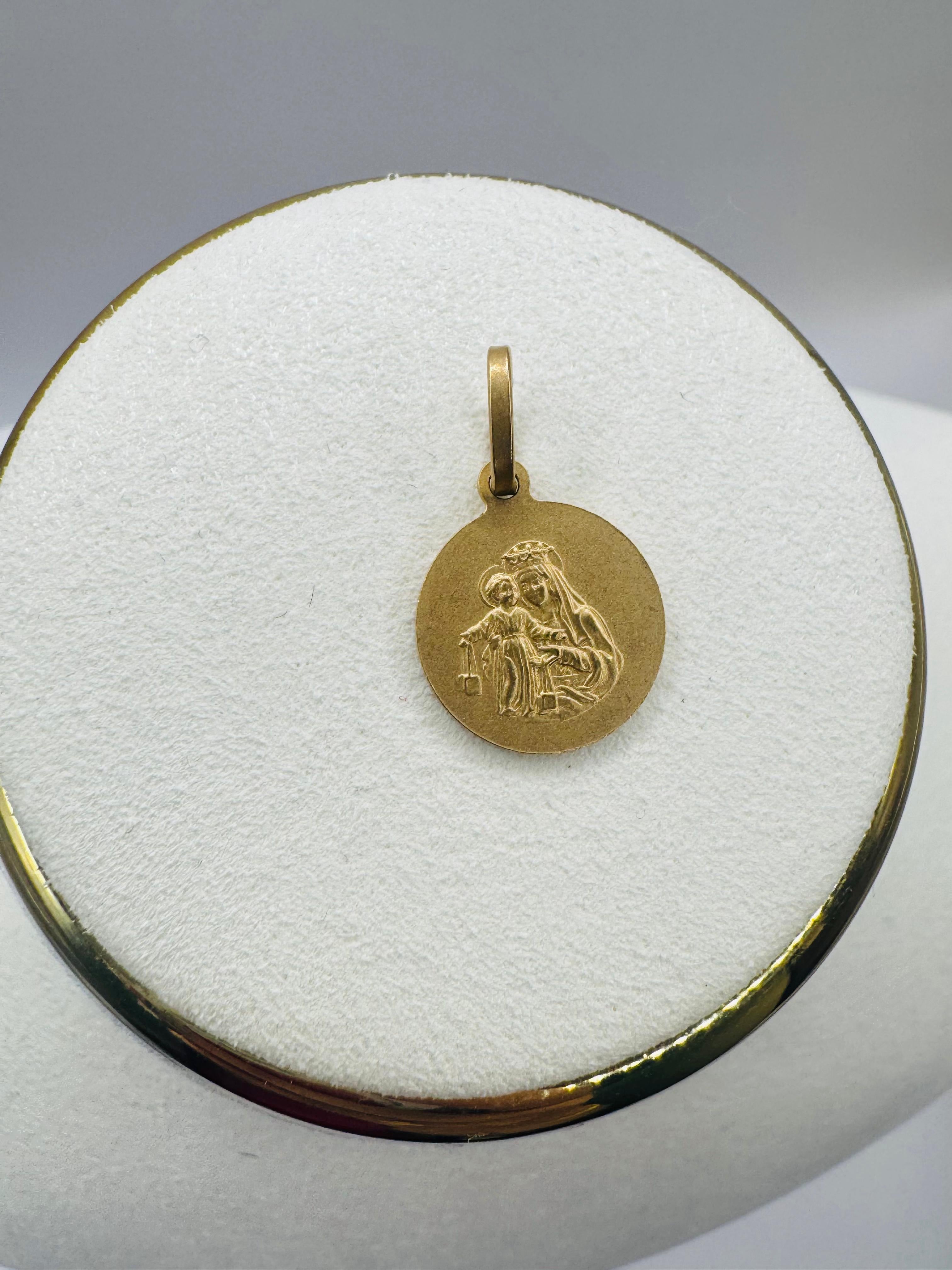 Jesus of Mercy Pendants 18k