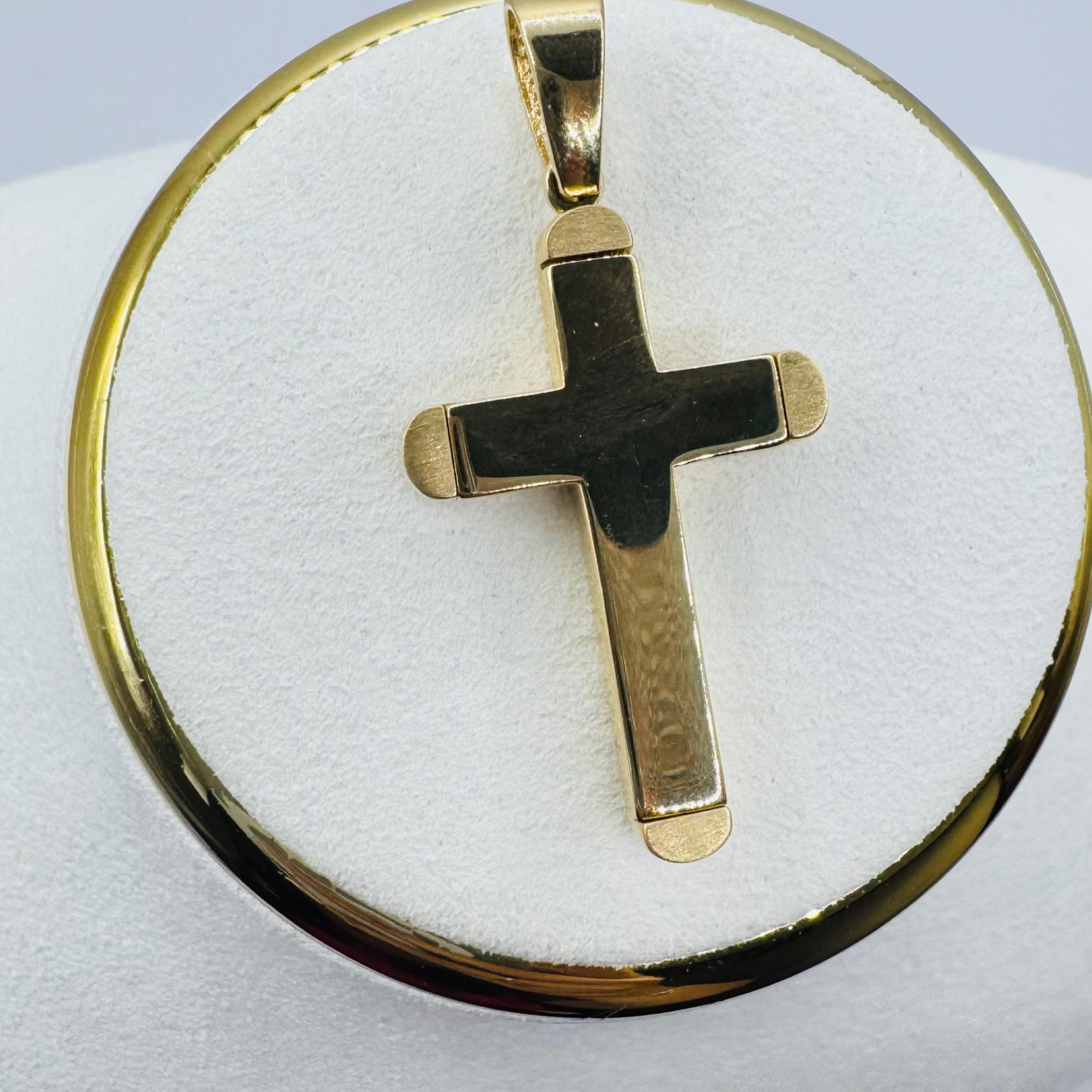 Medium Exclusive Cross Charm 18k
