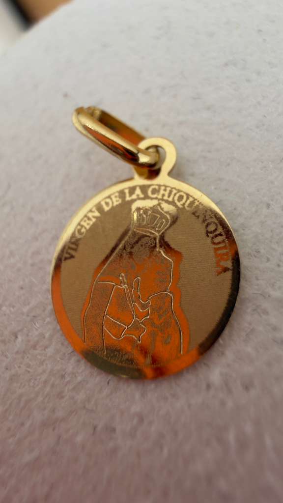 Chinita Pendant 18k.