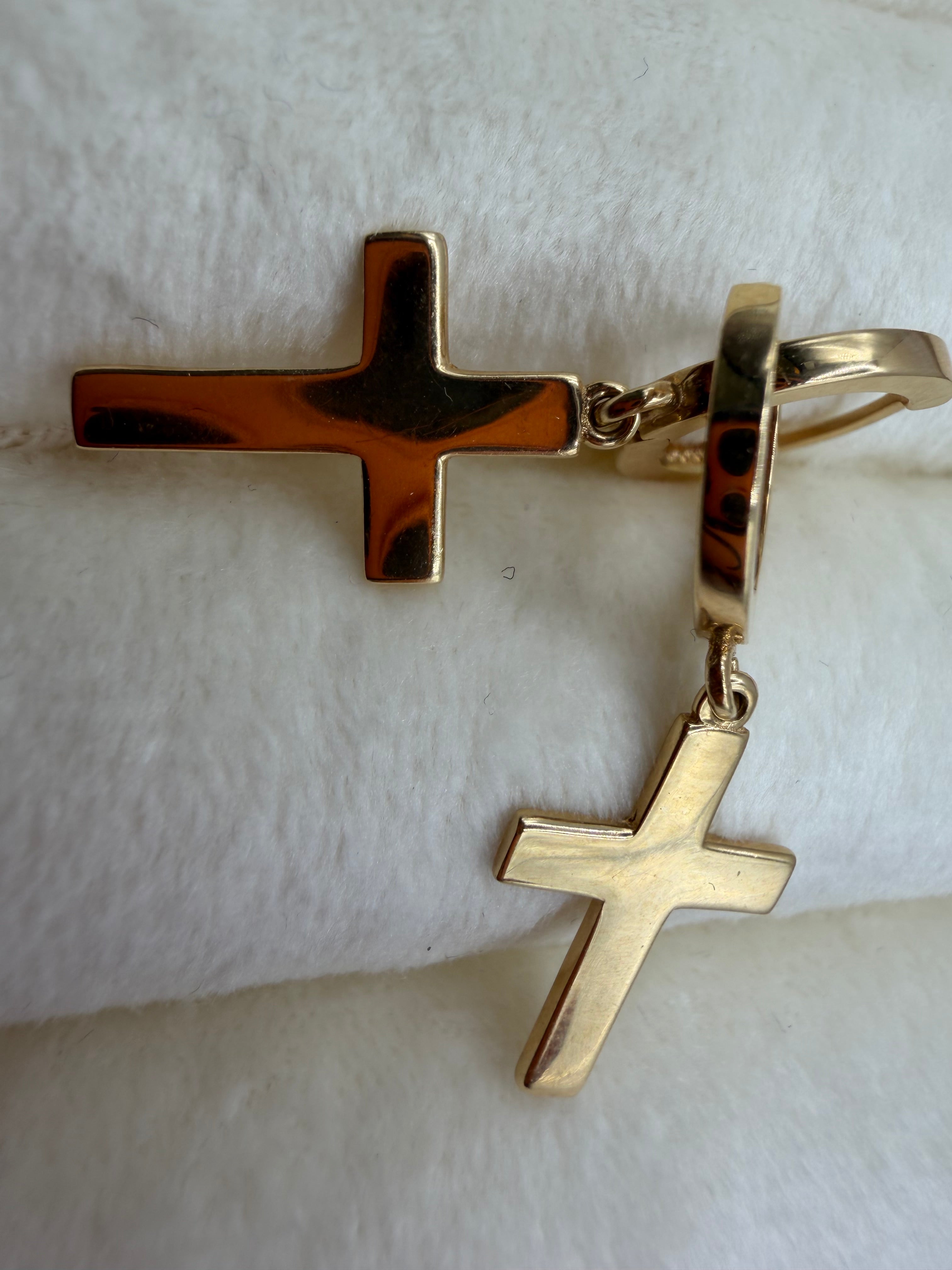 Cross Hoops 18k