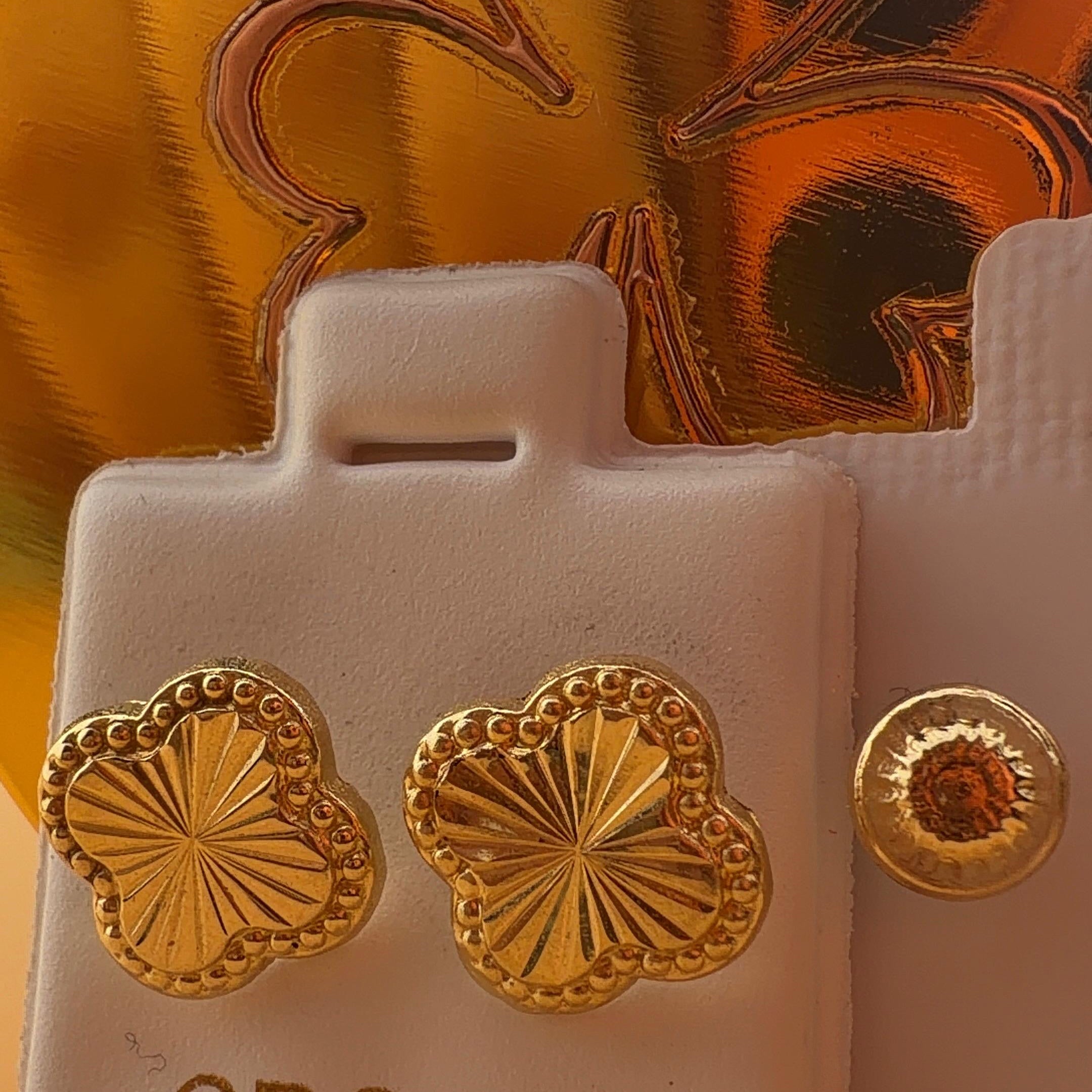 Double- V Earring 18k