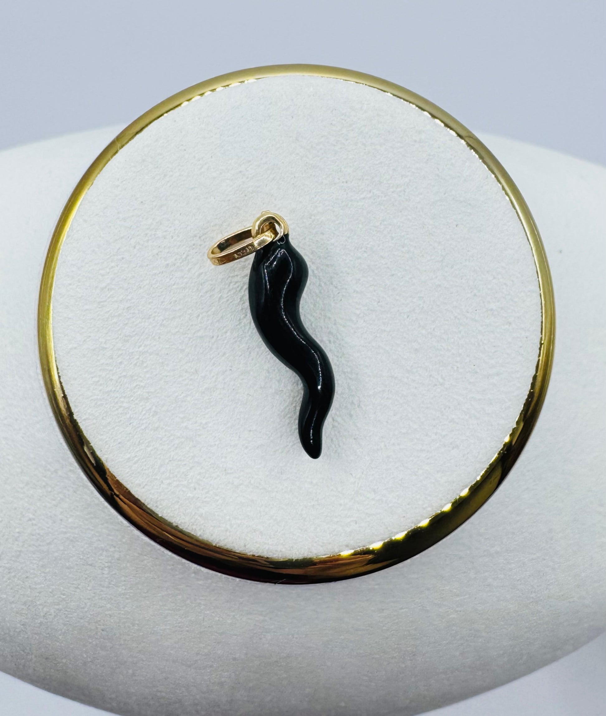 Cornicello Lucky Horn Black Charm 18k