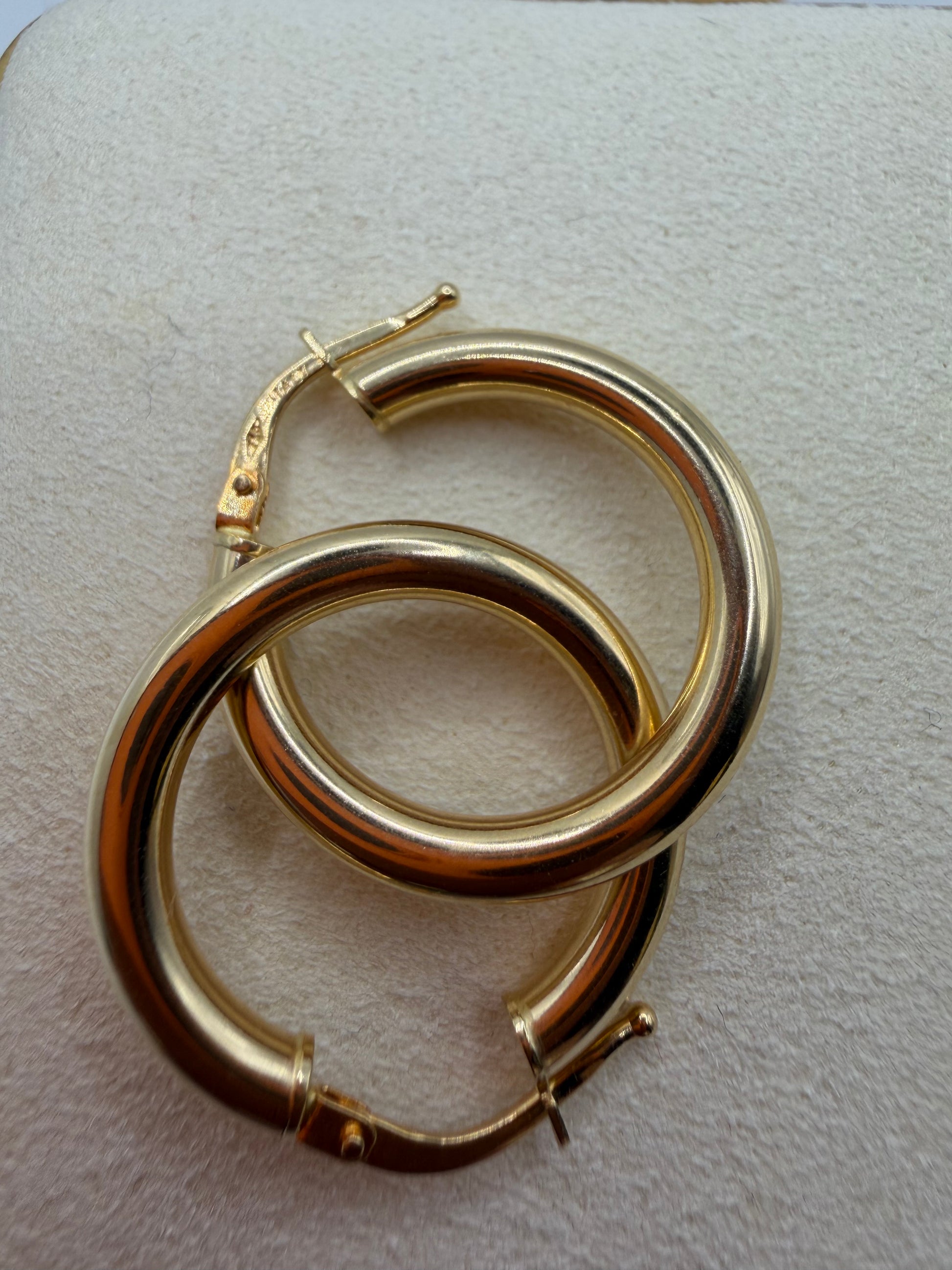 Aros Satin Gold Hoops 18k