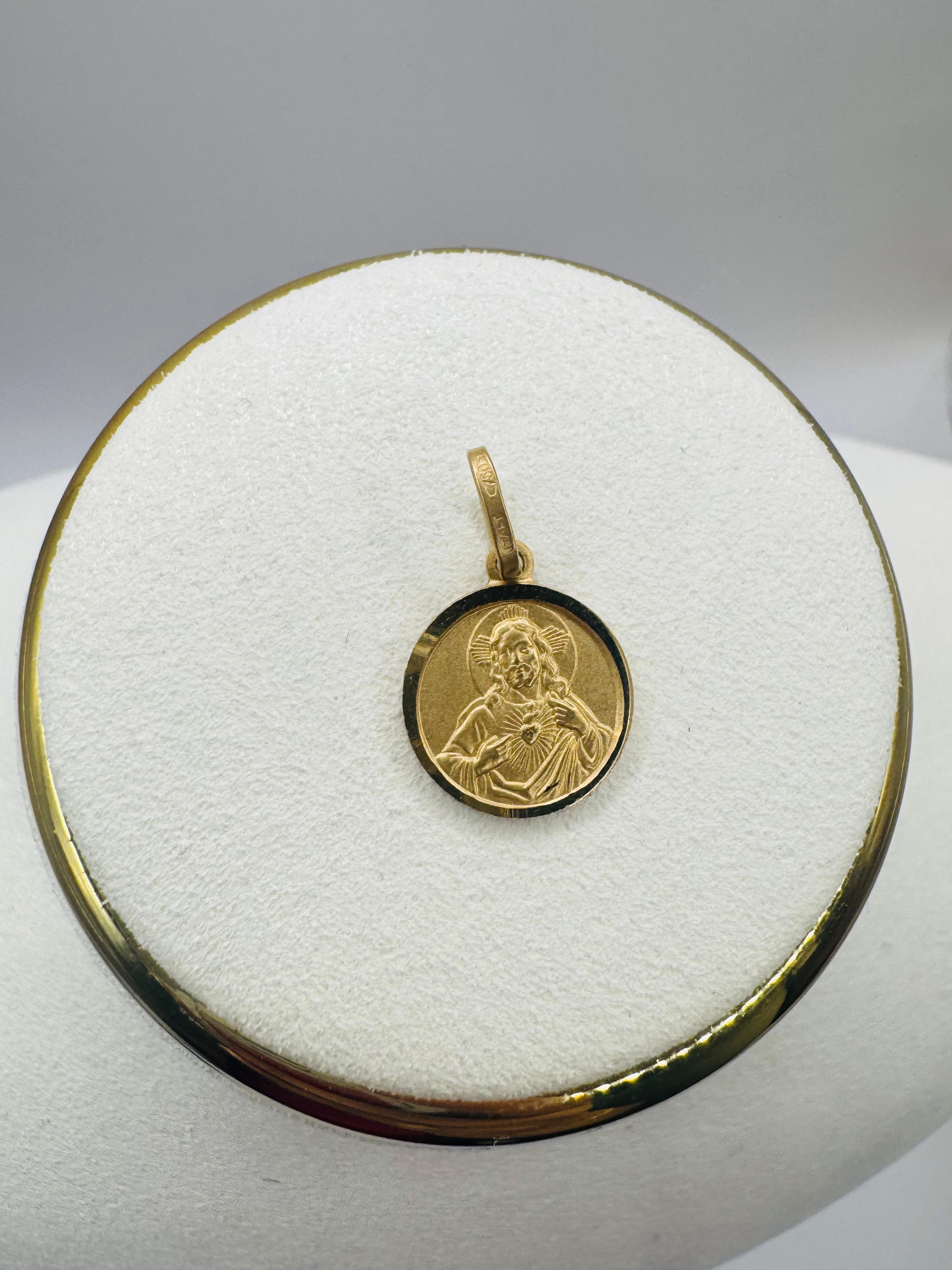 Jesus of Mercy Pendants 18k