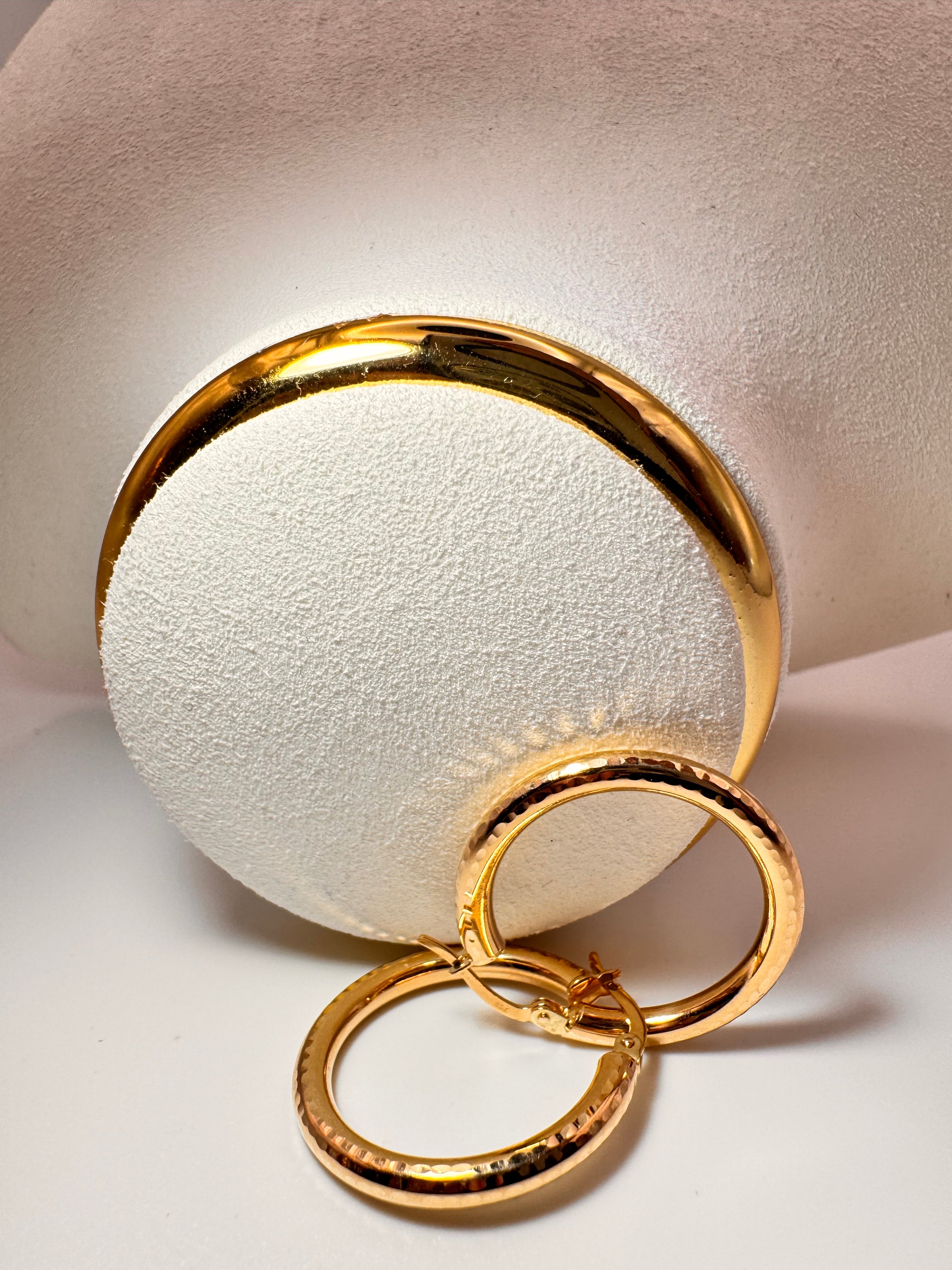 Classic Plain Hoops 18k