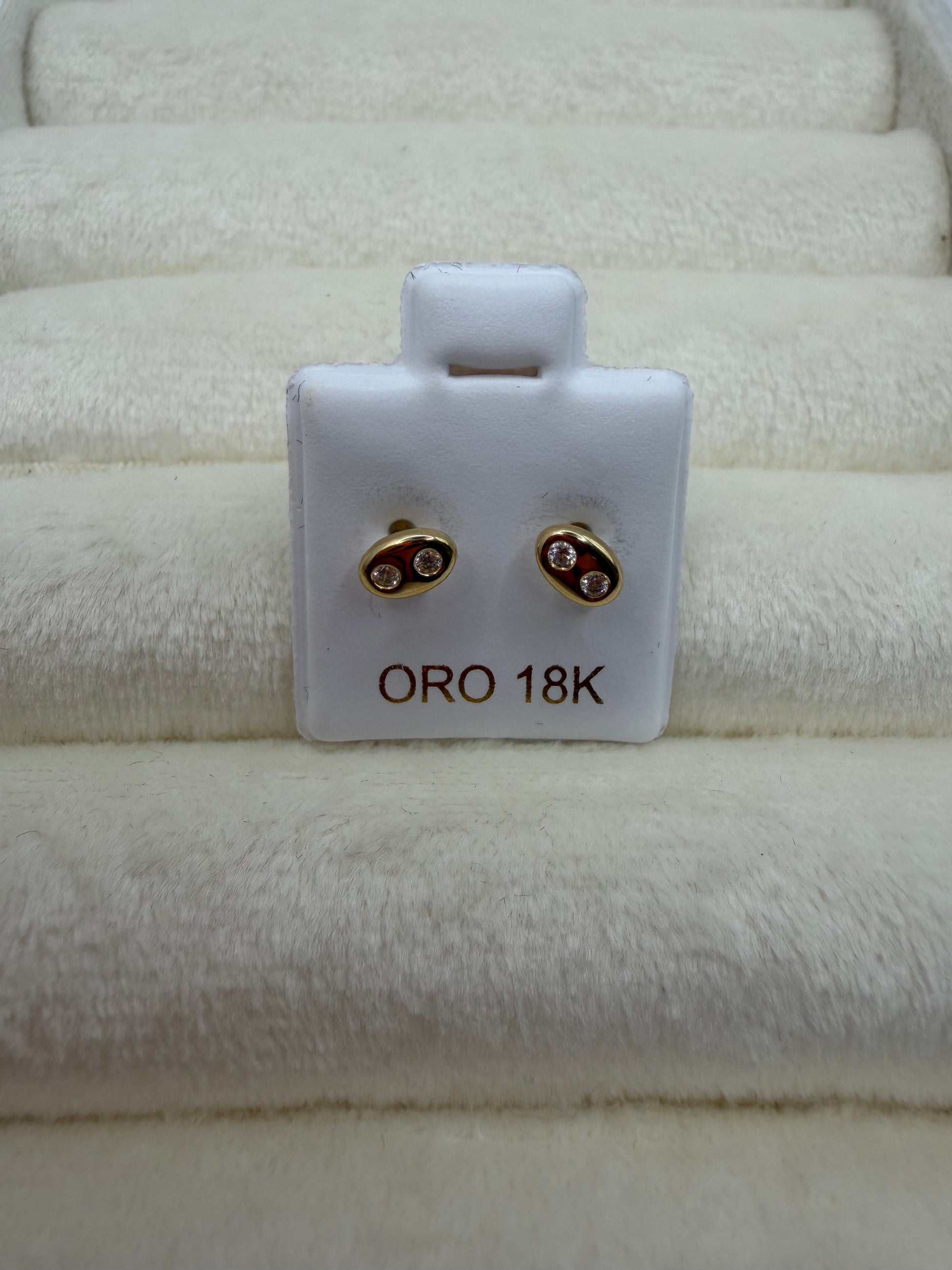 Double- G Earrings 18k