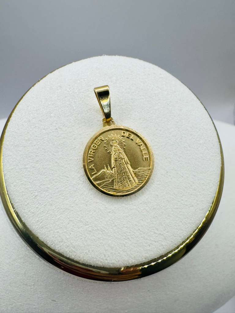 Virgin of The Valley Pendants 18k