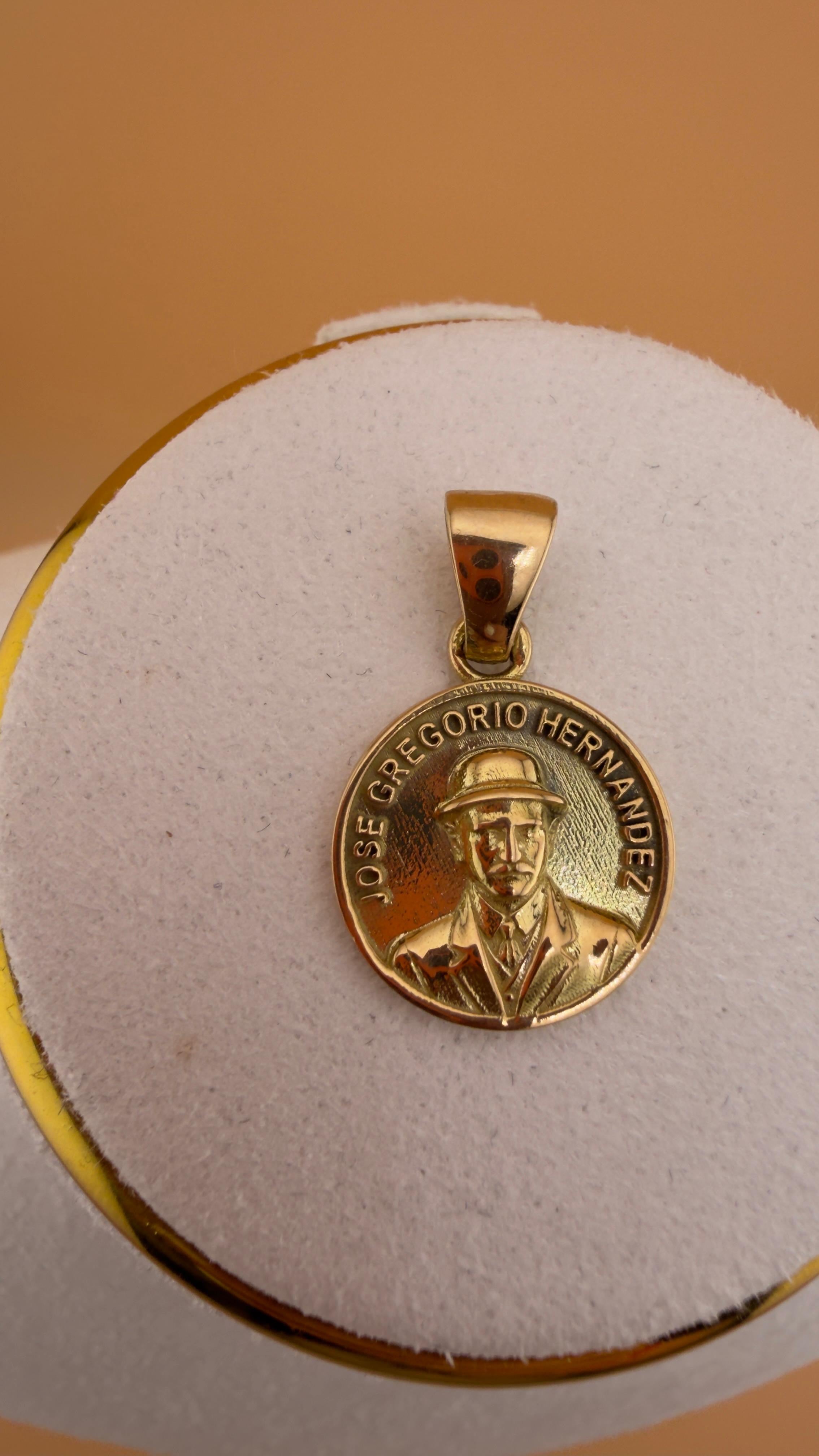 Jose Gregorio Pendant 18k