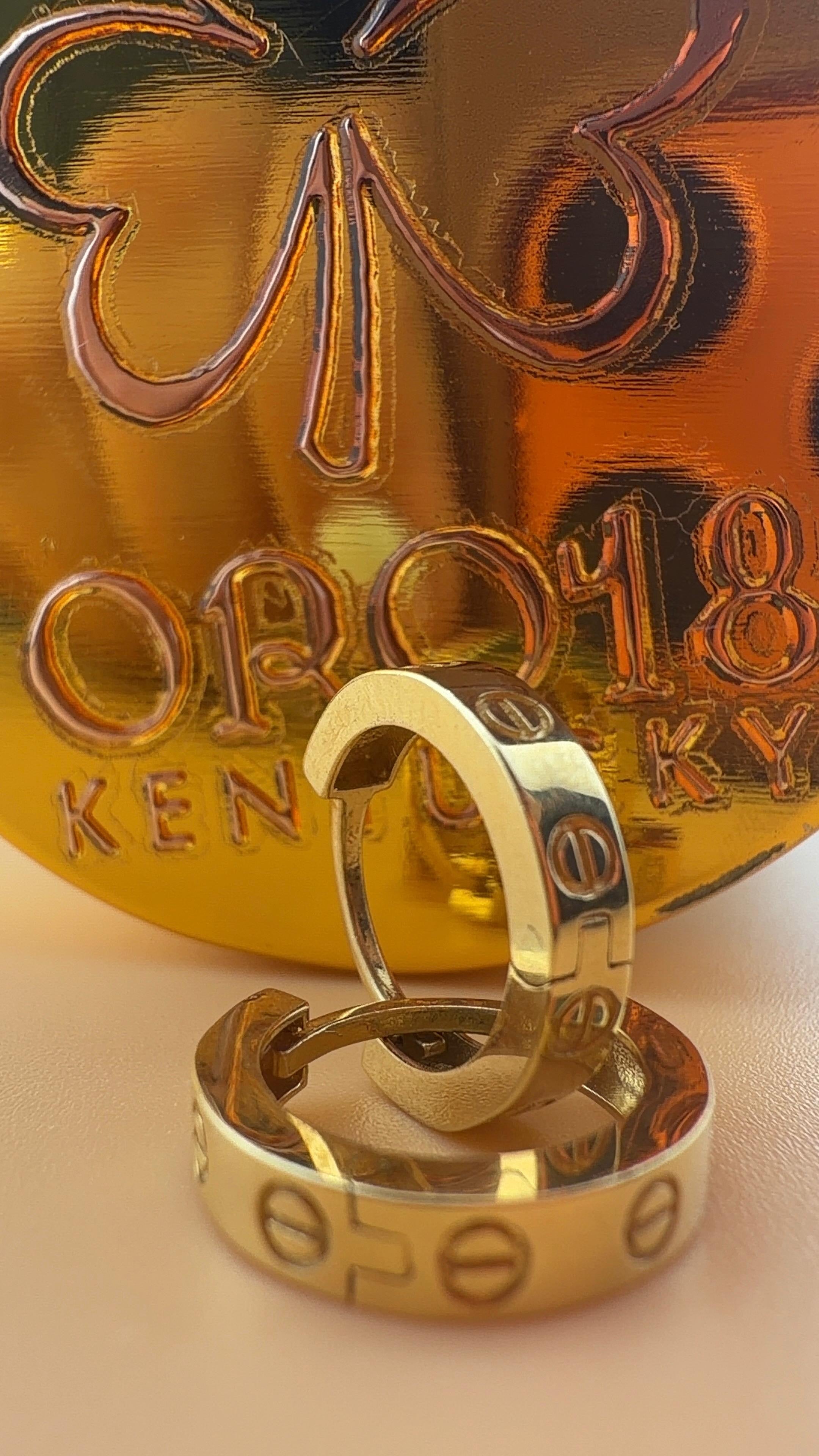 Double-C Hoop 18k.