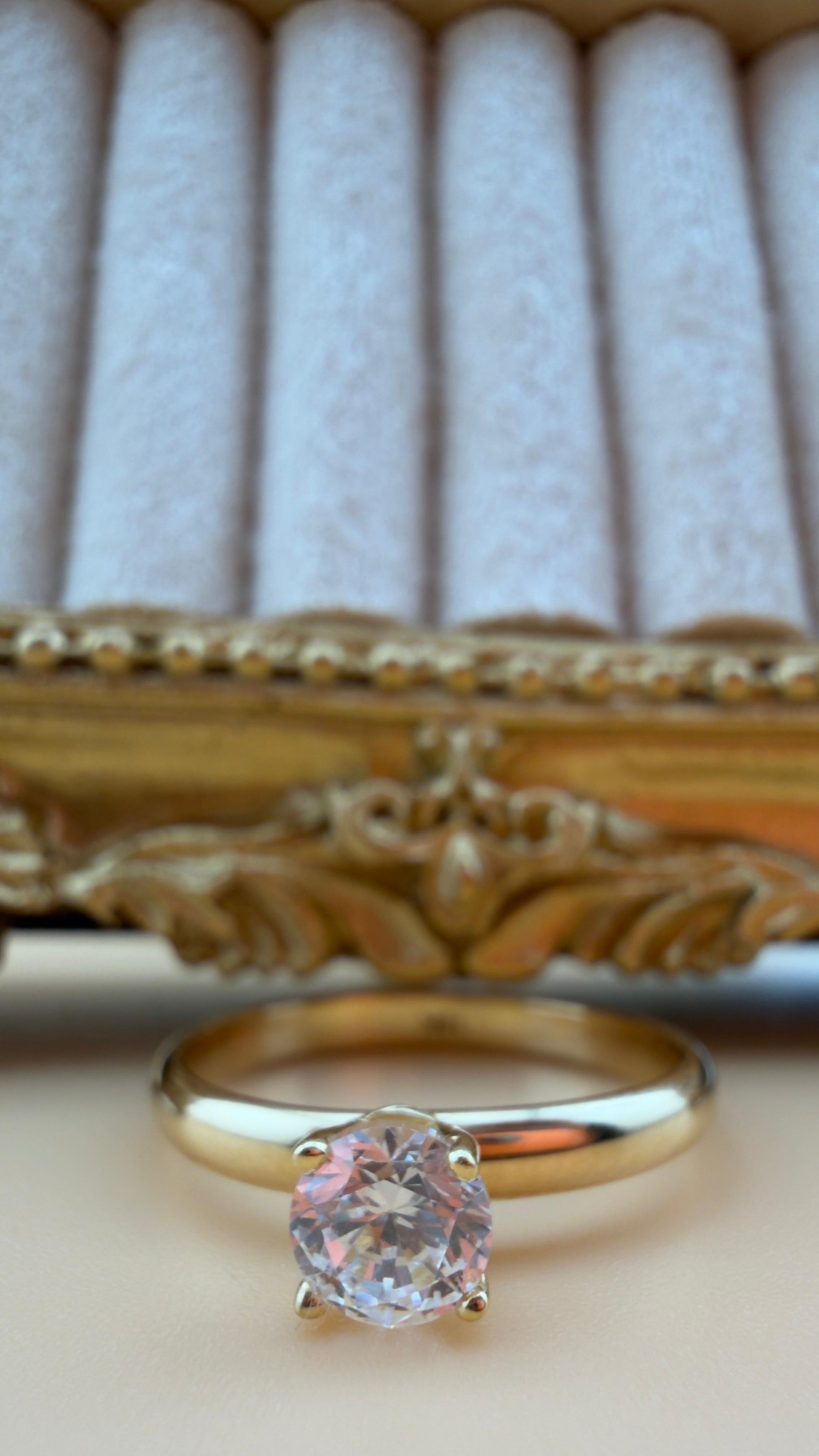 Solitary Ring 18k, #9,8,7.