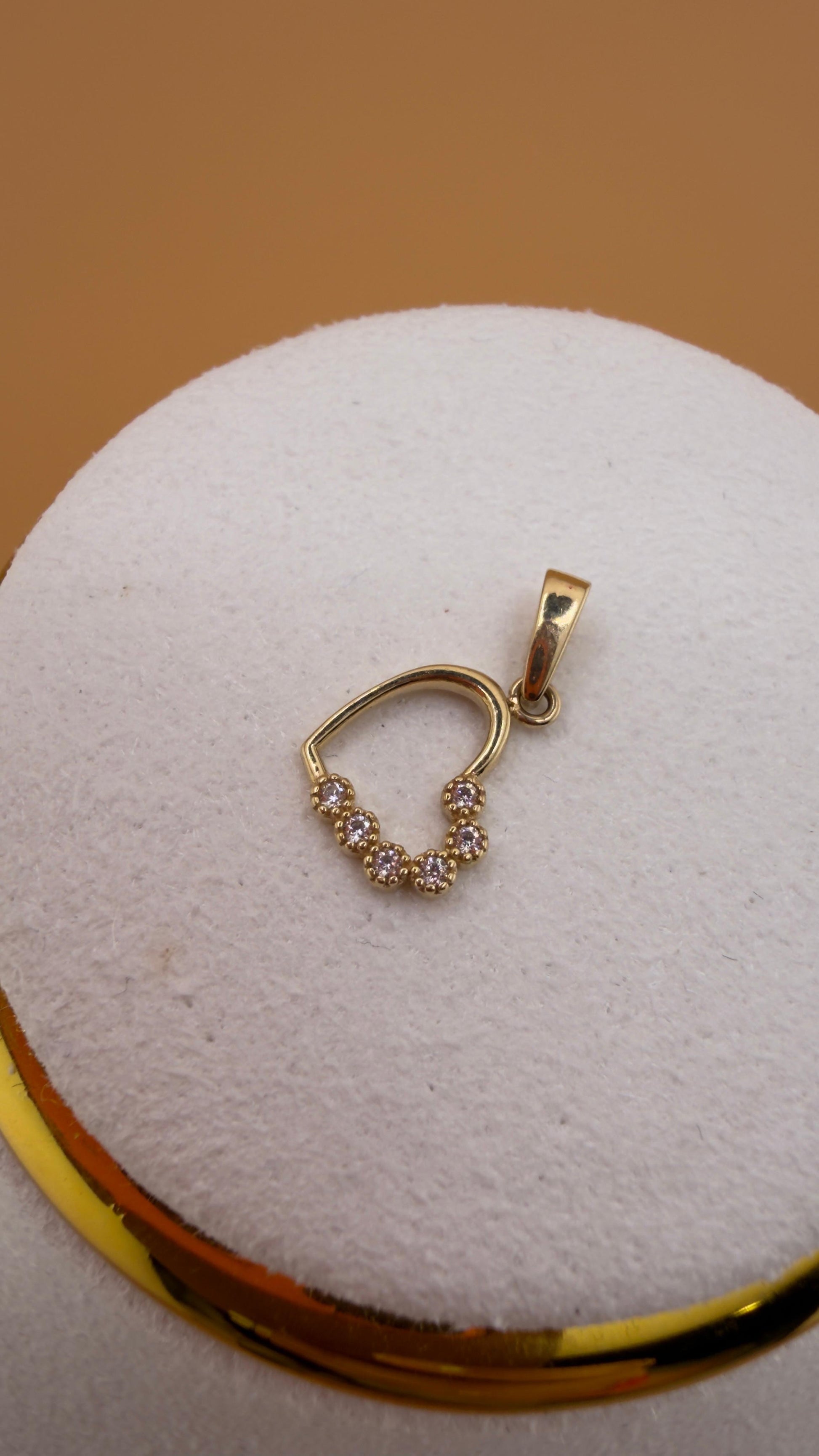 Zirconia Heart Pendant 18k.