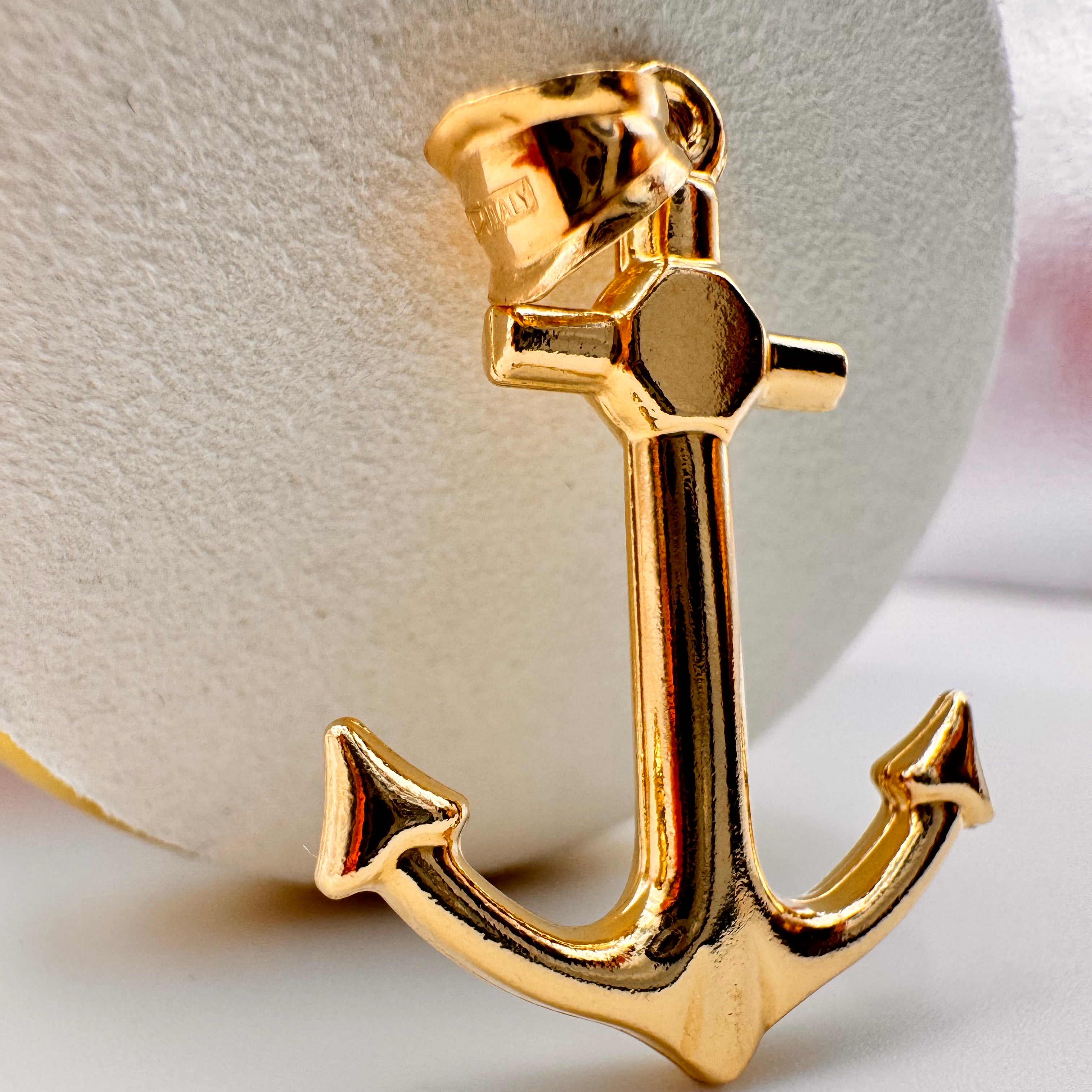 Anchor Charm 18k