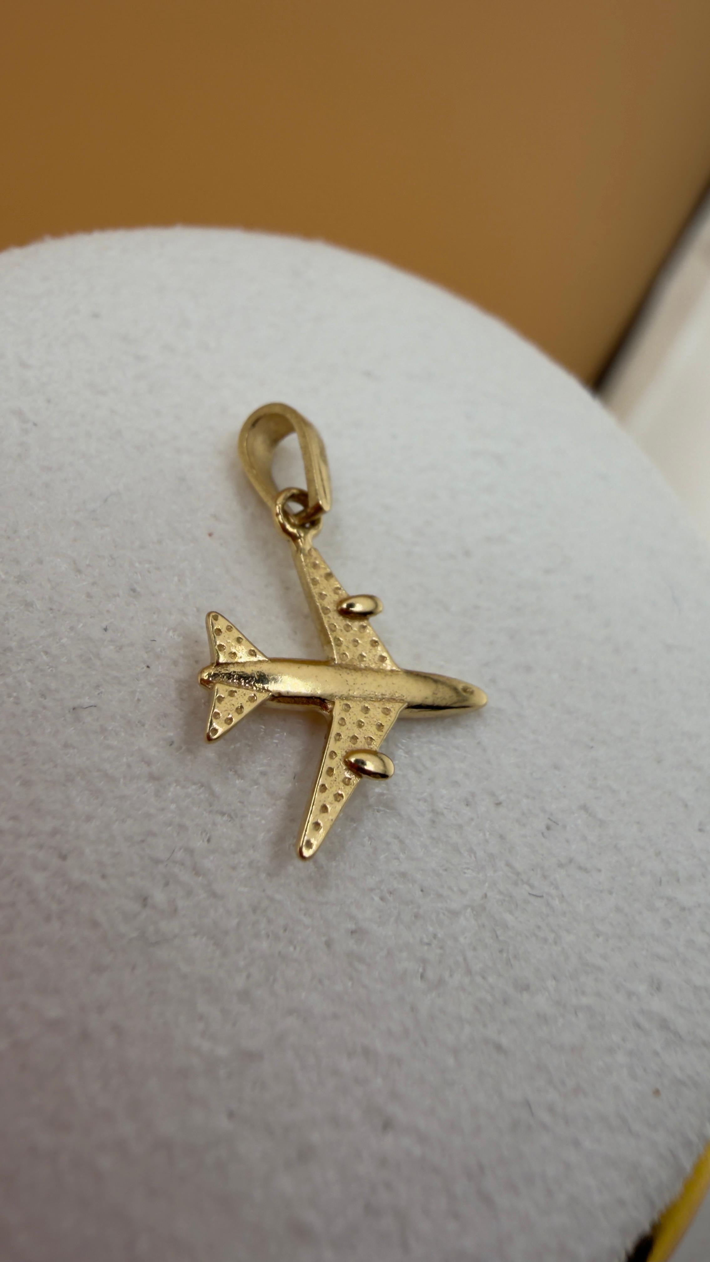 Golden Flight Pendant 18k.