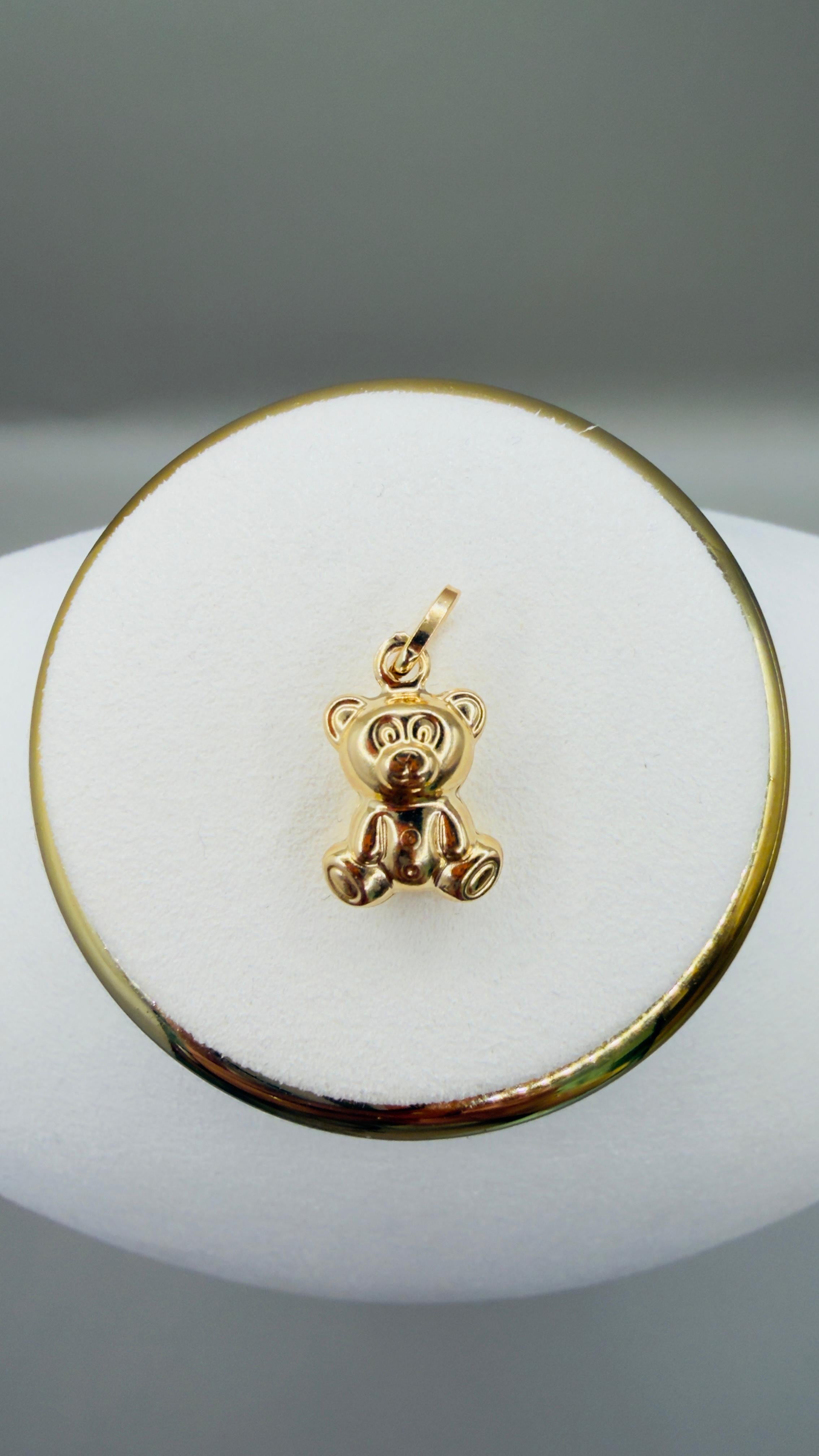 Teddy Bear Pendant 18k