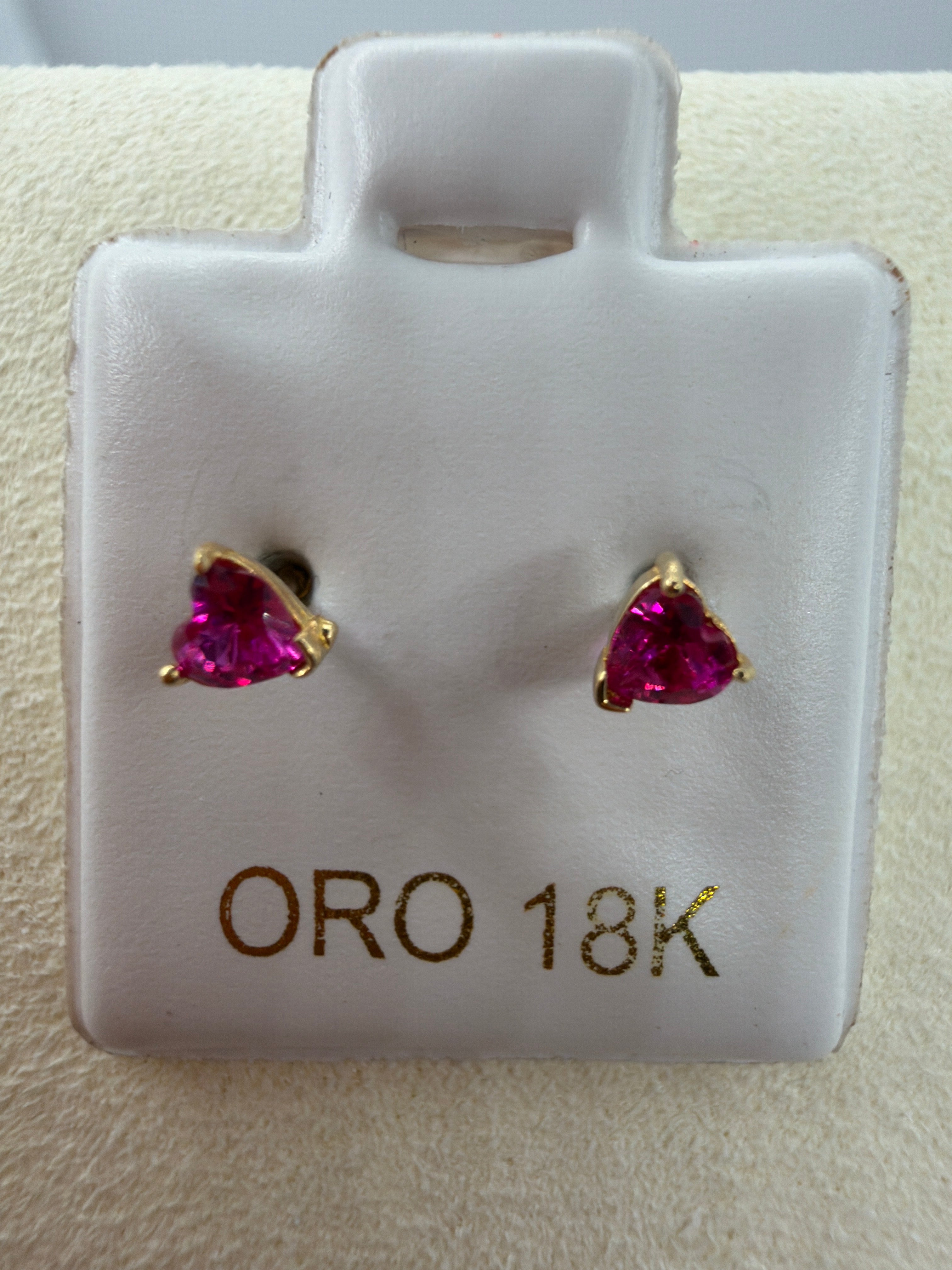 Red Heart Stud Earrings 18k