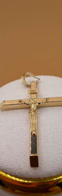 Square Cross with INRI Pendant 18k.