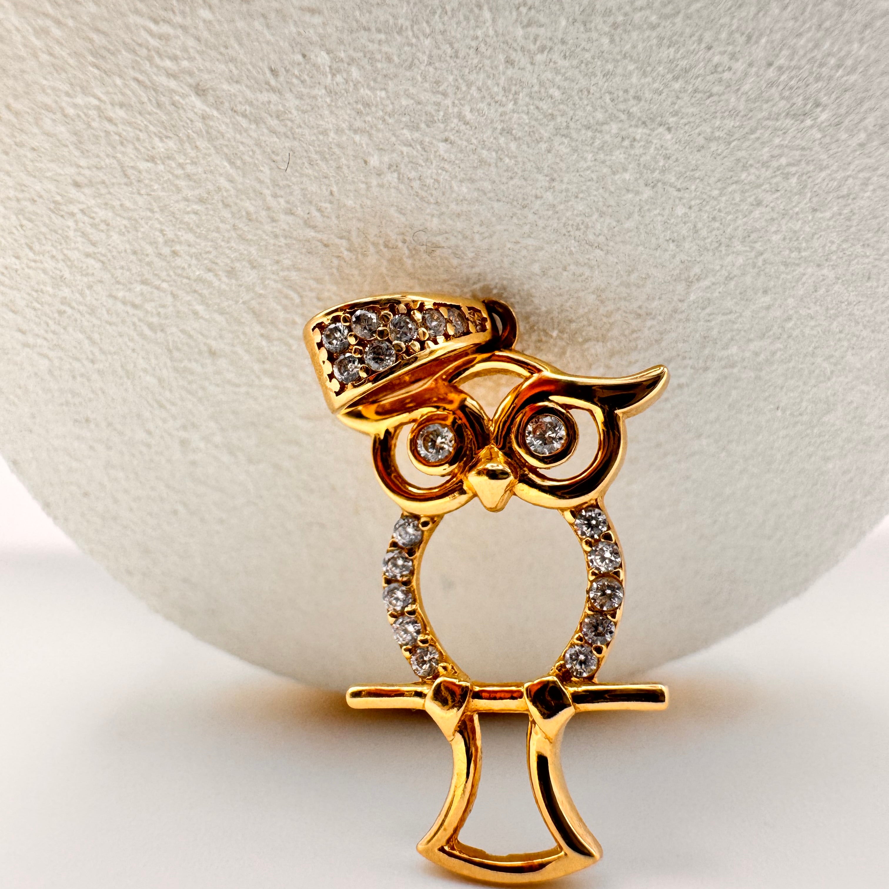 Owl-Shaped Charm 18k