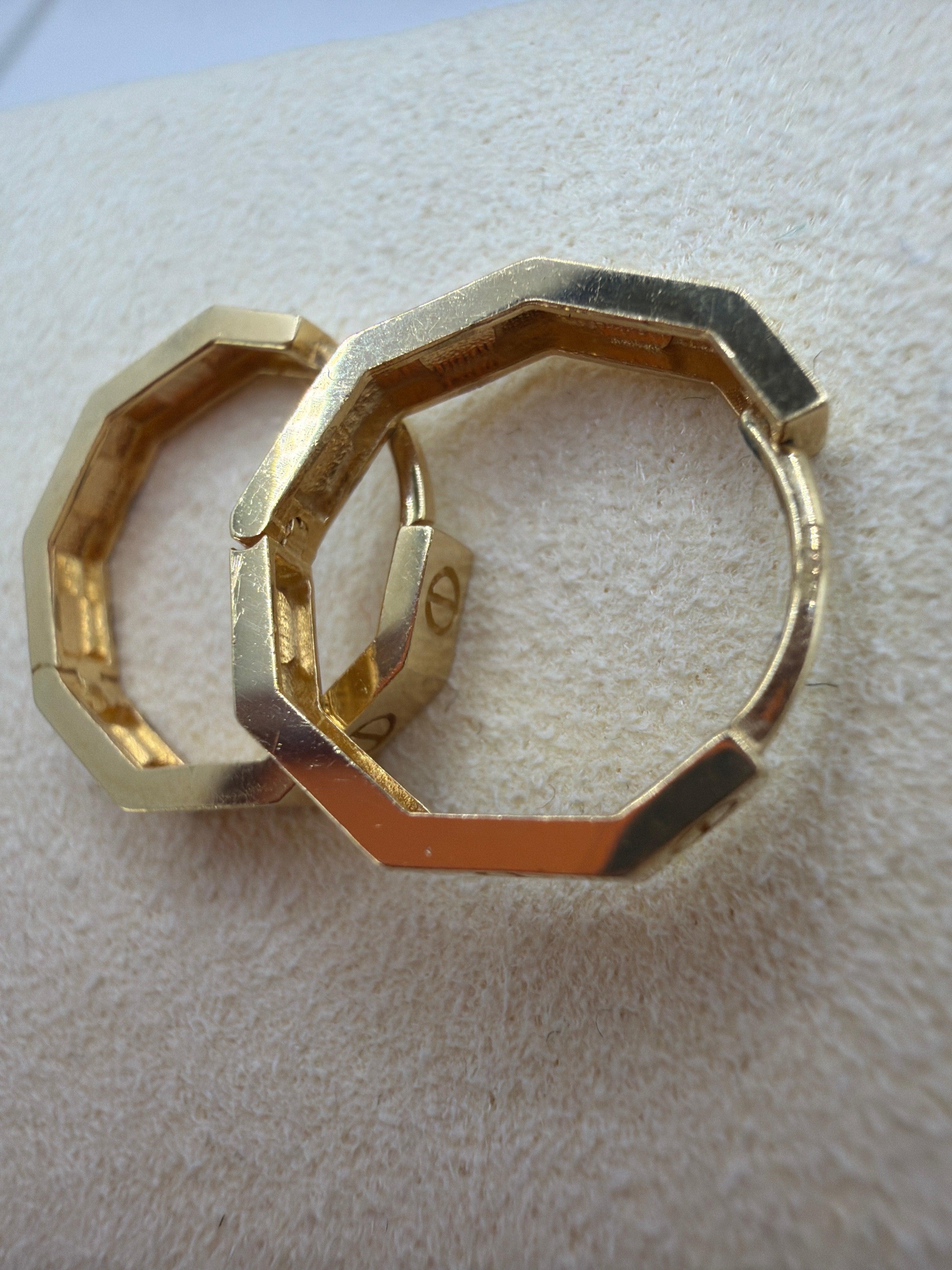 Aros Double- C Hoops 18k