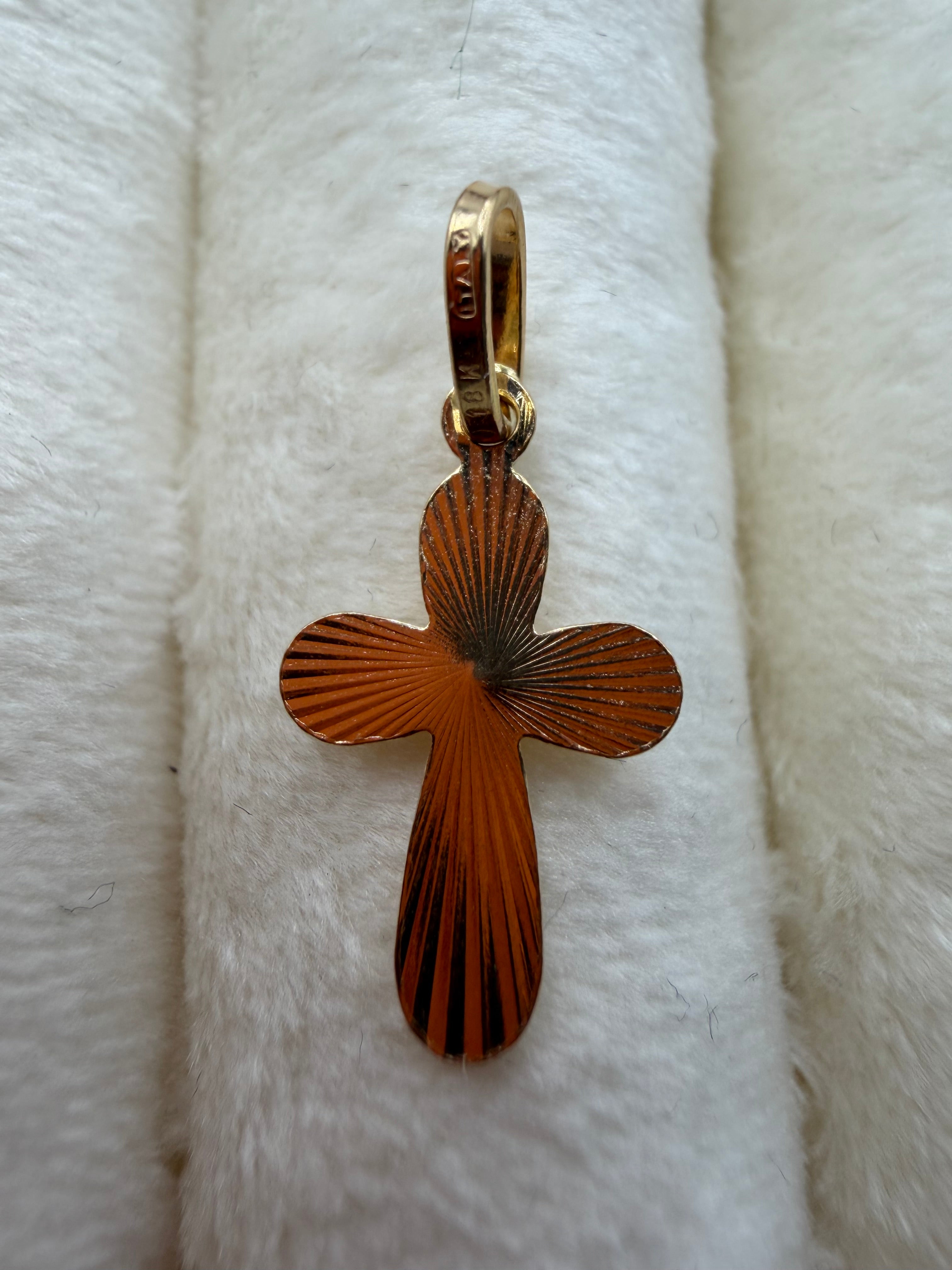 Corrugated Cross Pendant 18k