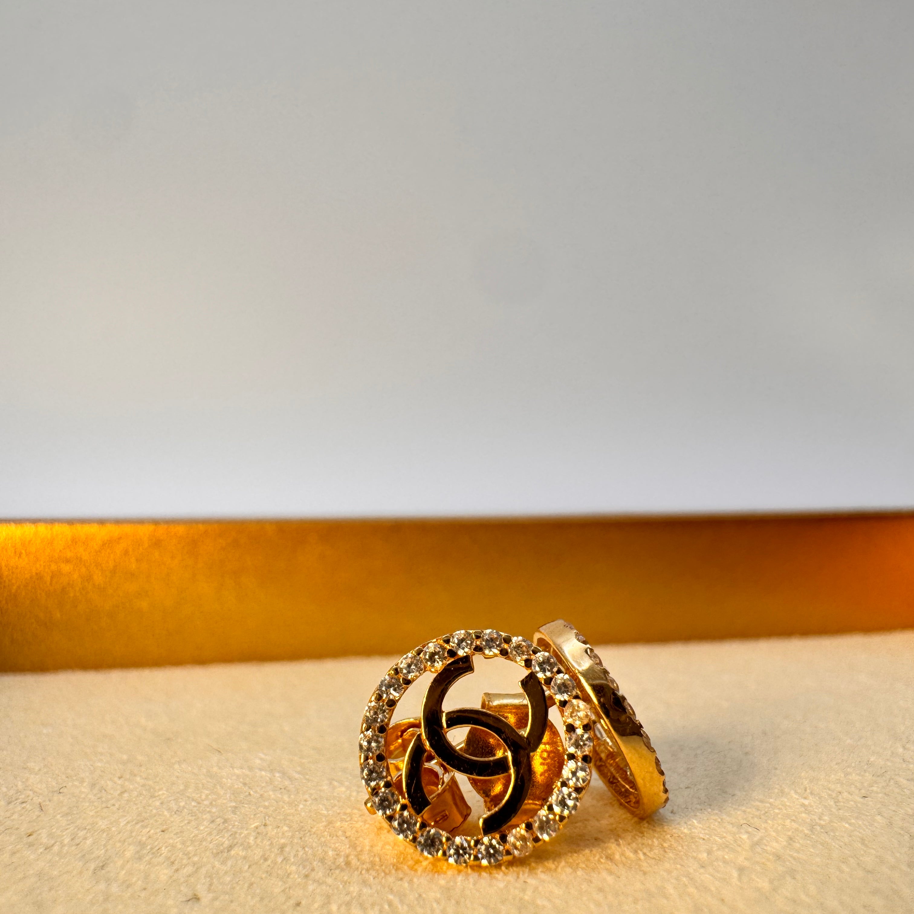 Brilliant Circle Earrings 18K