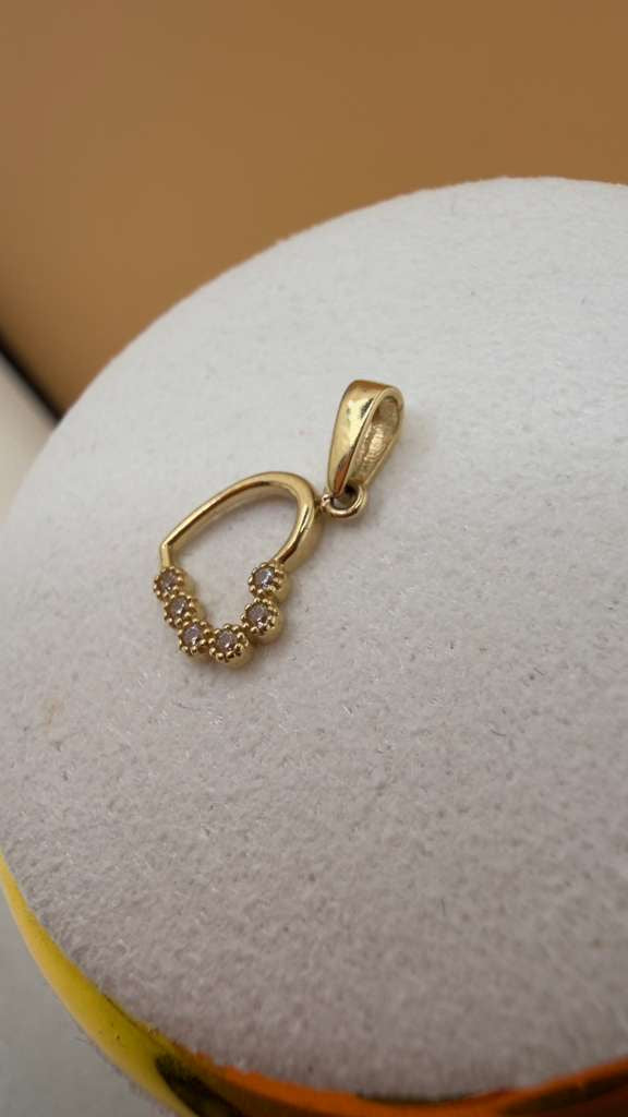 Zirconia Heart Pendant 18k.