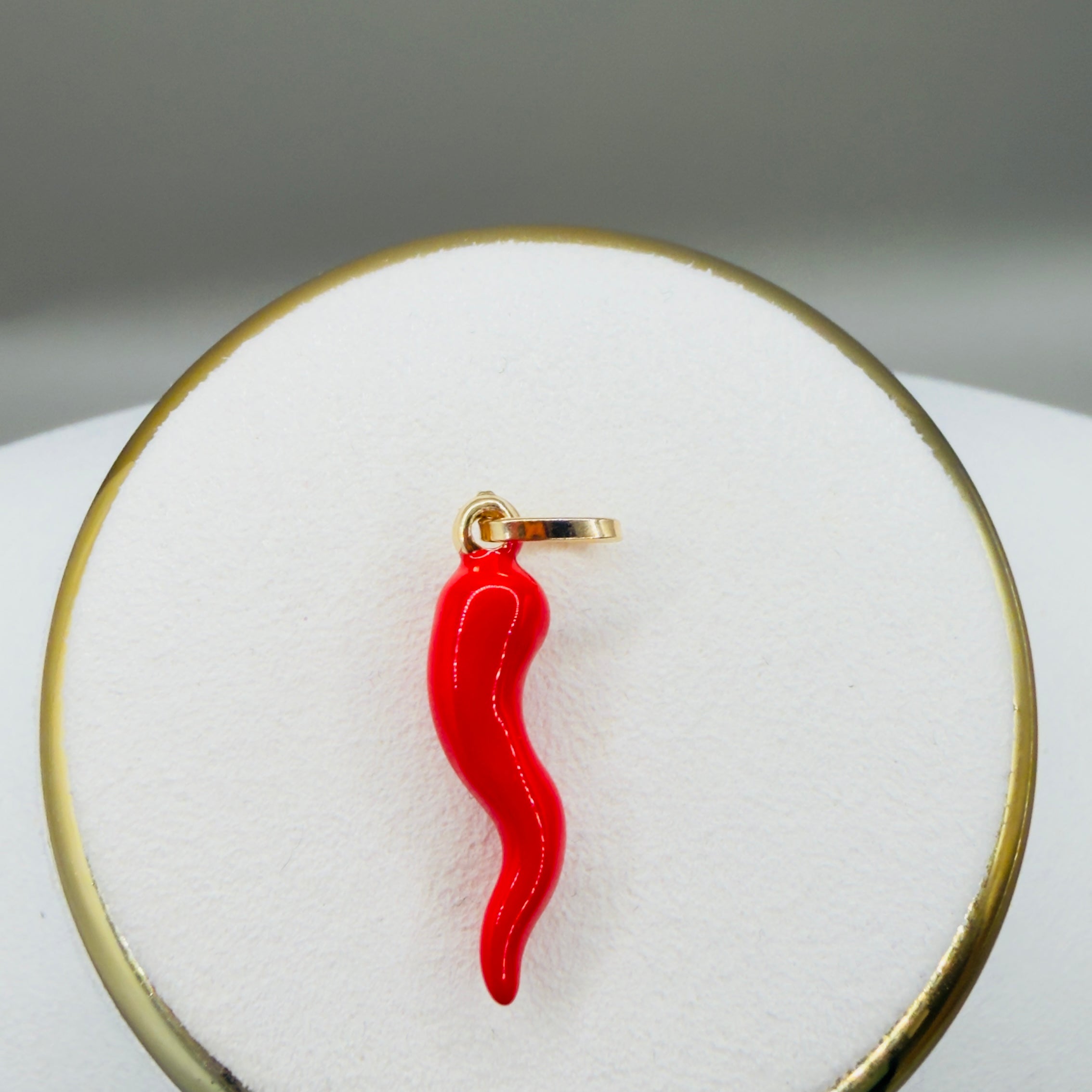 Red Cornicello Pendant 18k
