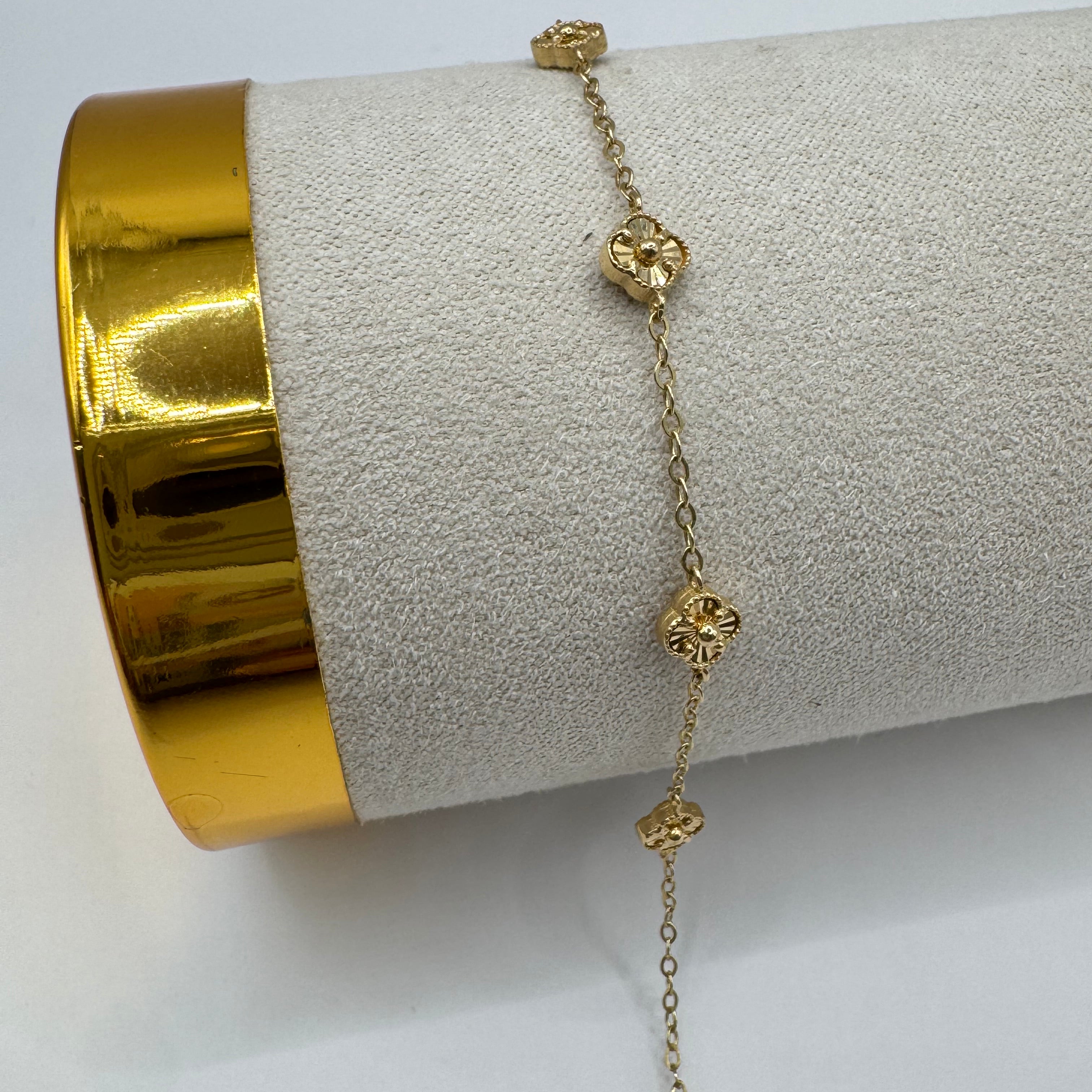 Golden Clover Bracelet 18cm