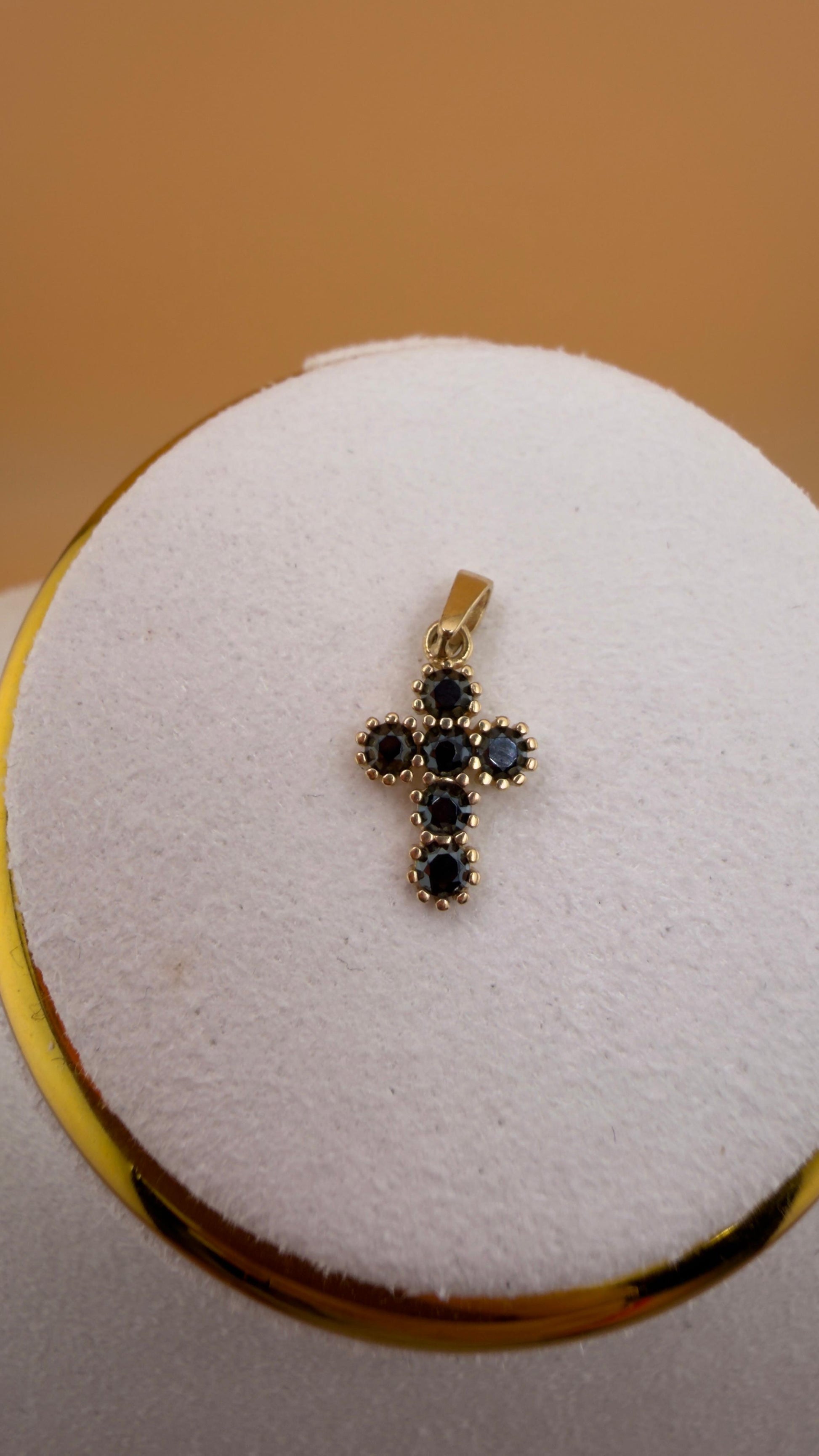 Black Cross Pendant 18k.