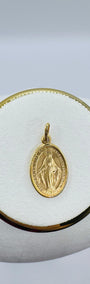 Medium Miraculous Virgin Charm 18k
