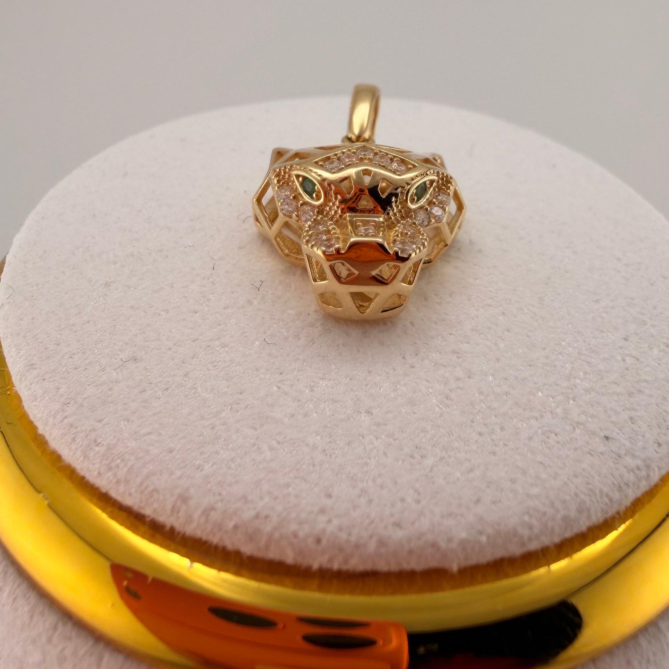 Double- C Pendant 18k