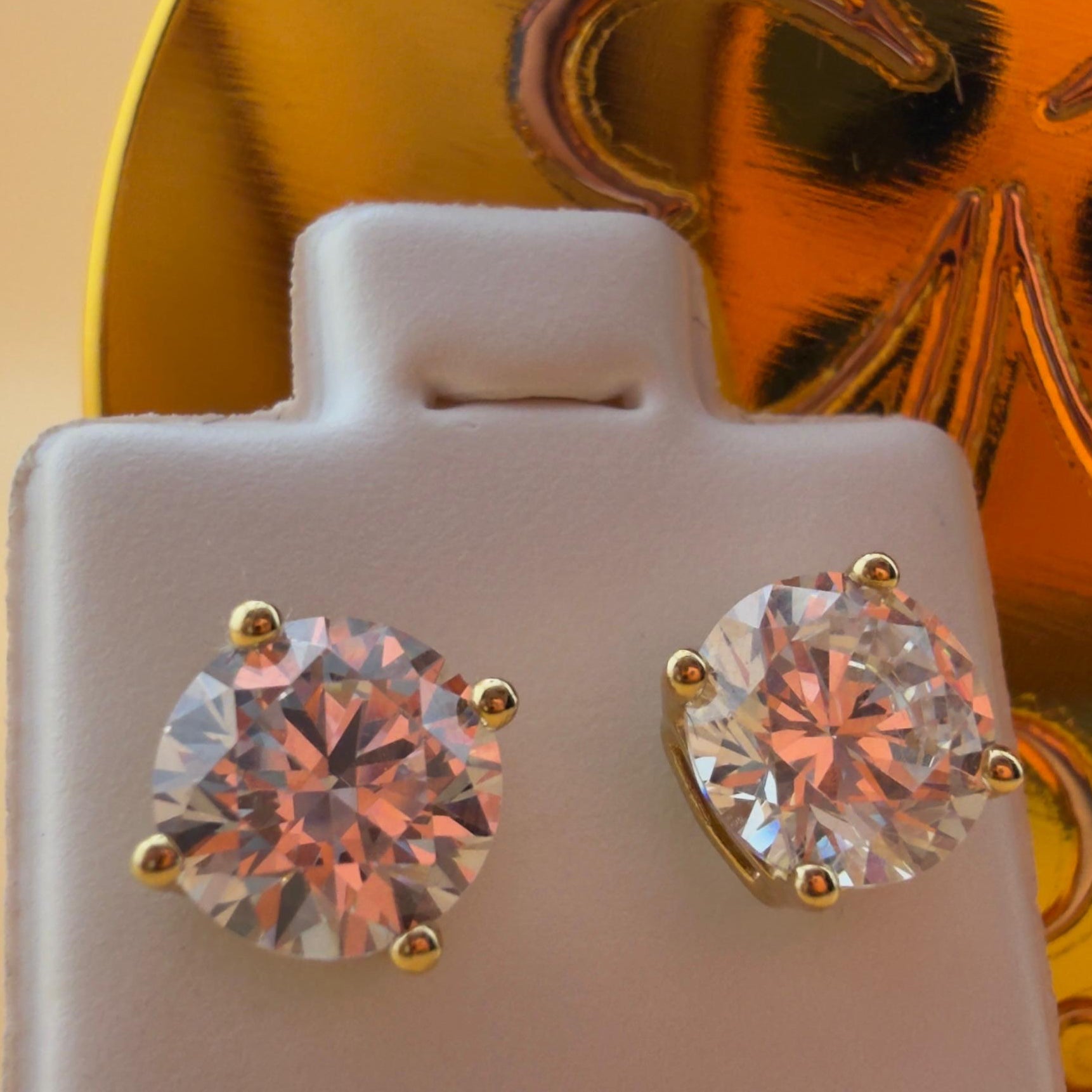 Sparkle Stud Earrings 18k