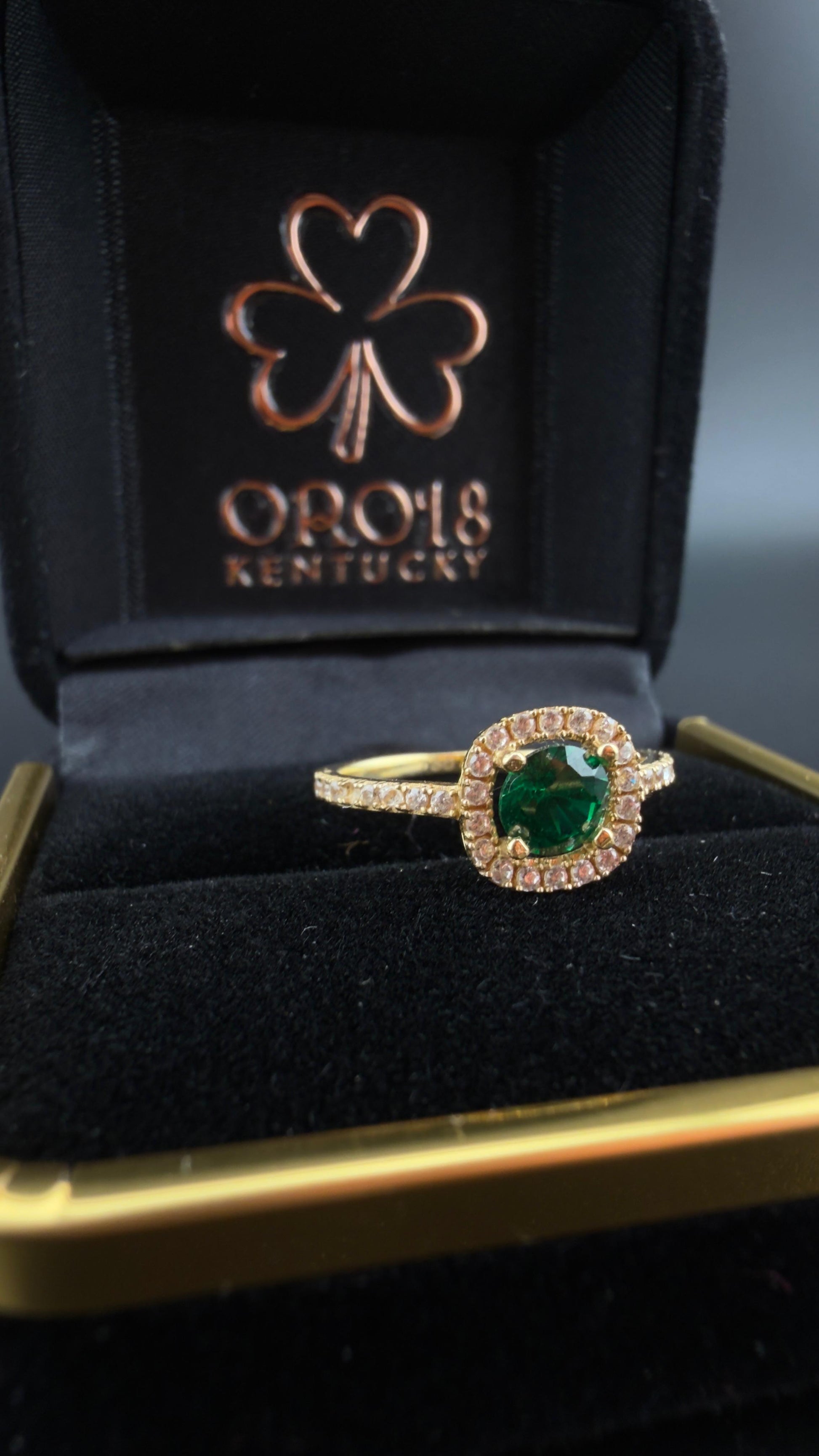 Green Halo Ring 18k, 5,6,7