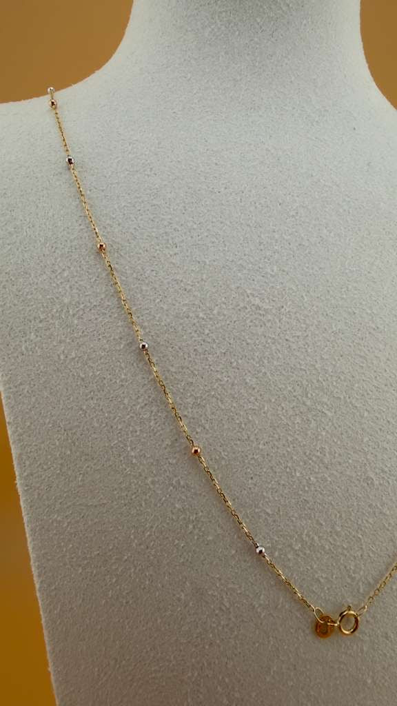 Pellets in Three Colors 18k, 45cm