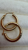 Classic Corrugated Hoops 18k