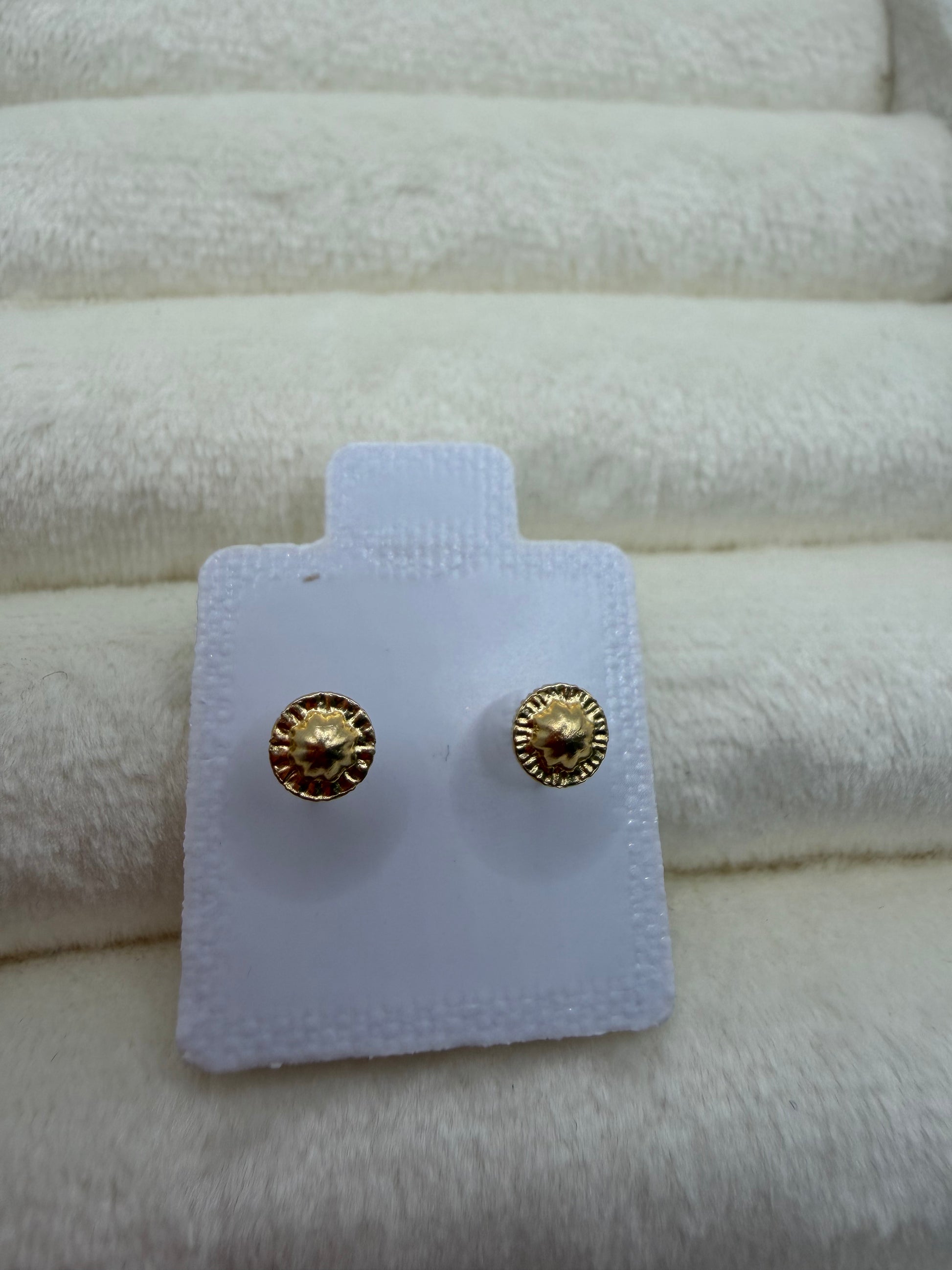 Double-C Earrings 18k